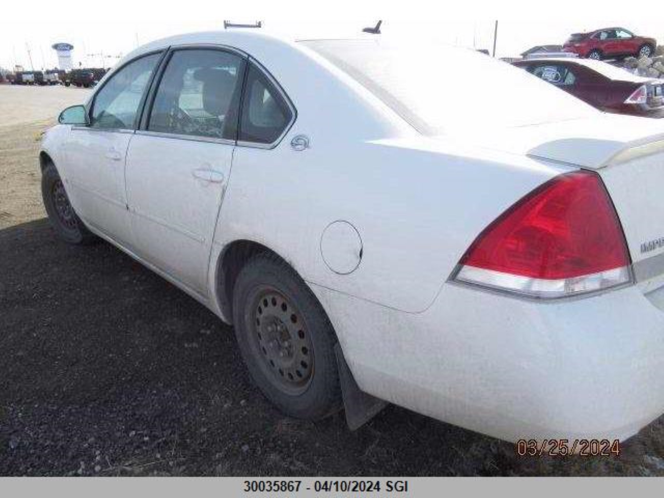 Photo 2 VIN: 2G1WU581569180477 - CHEVROLET IMPALA 