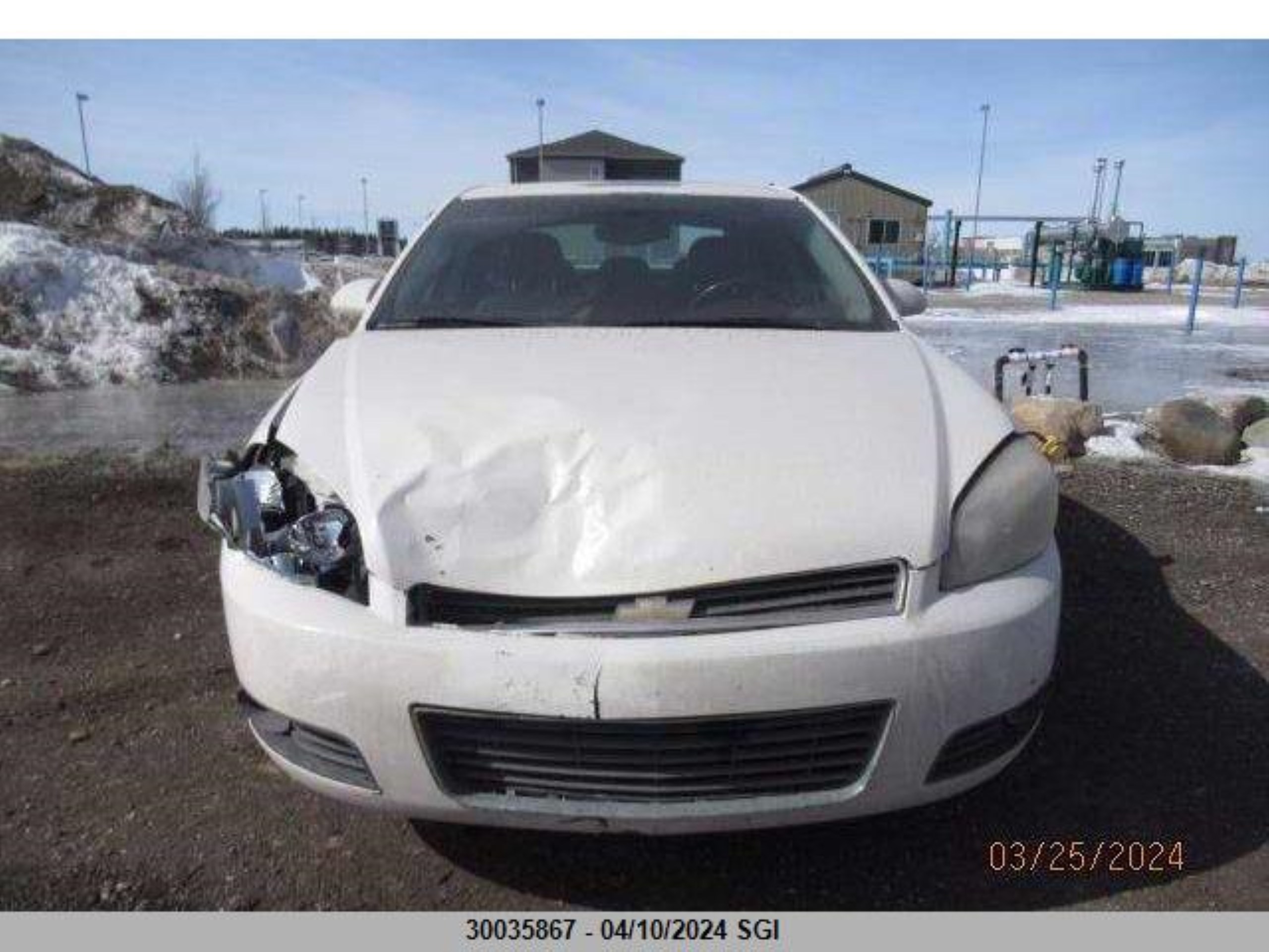 Photo 4 VIN: 2G1WU581569180477 - CHEVROLET IMPALA 