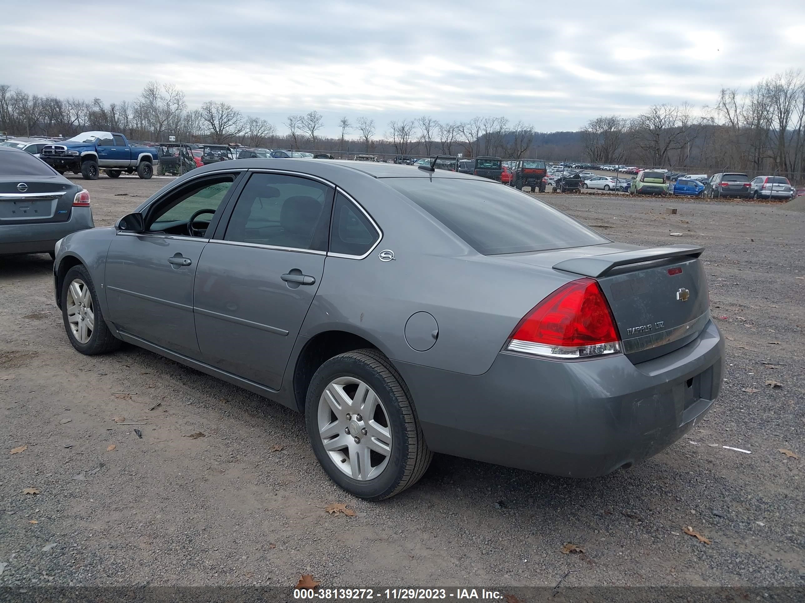 Photo 2 VIN: 2G1WU581869395948 - CHEVROLET IMPALA 