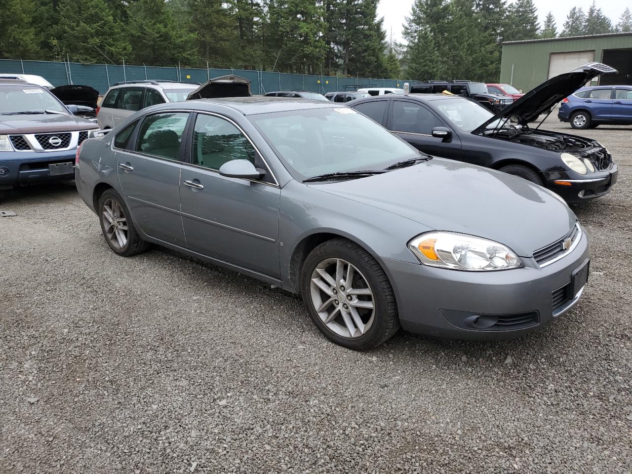 Photo 3 VIN: 2G1WU583581199906 - CHEVROLET IMPALA 