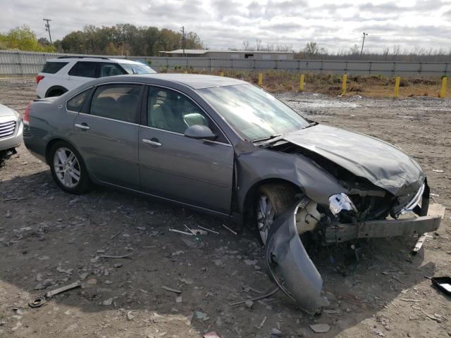 Photo 3 VIN: 2G1WU583681205969 - CHEVROLET IMPALA 