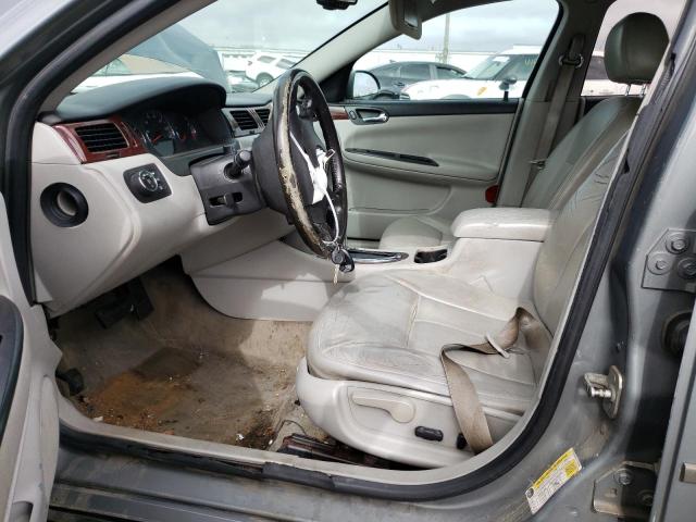 Photo 6 VIN: 2G1WU583681205969 - CHEVROLET IMPALA 