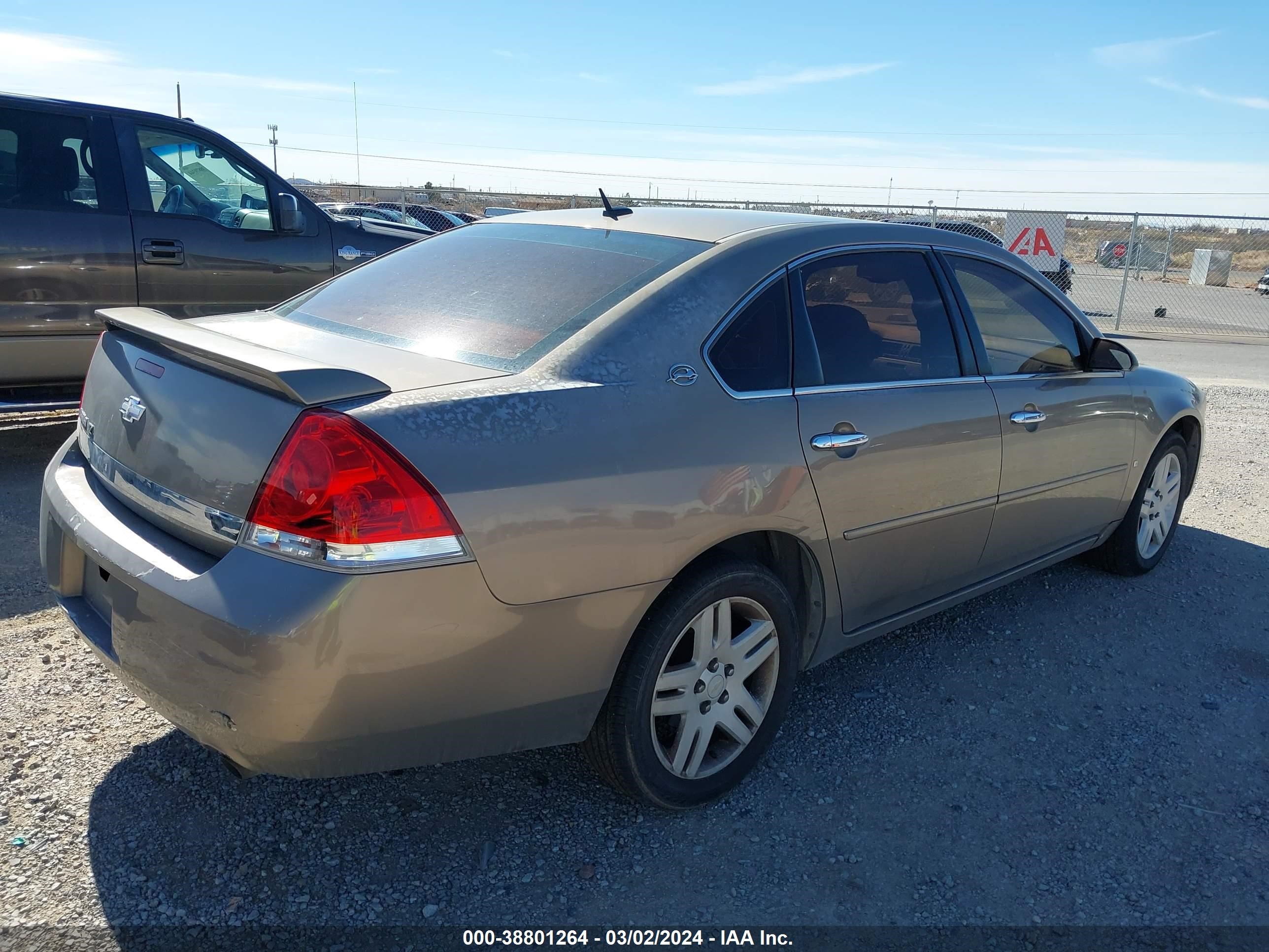 Photo 3 VIN: 2G1WU58R379127512 - CHEVROLET IMPALA 