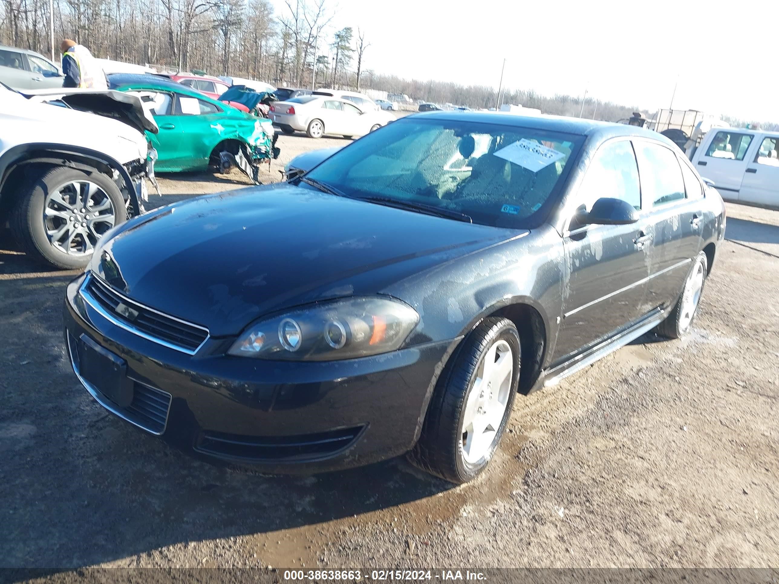 Photo 1 VIN: 2G1WV58K581336718 - CHEVROLET IMPALA 