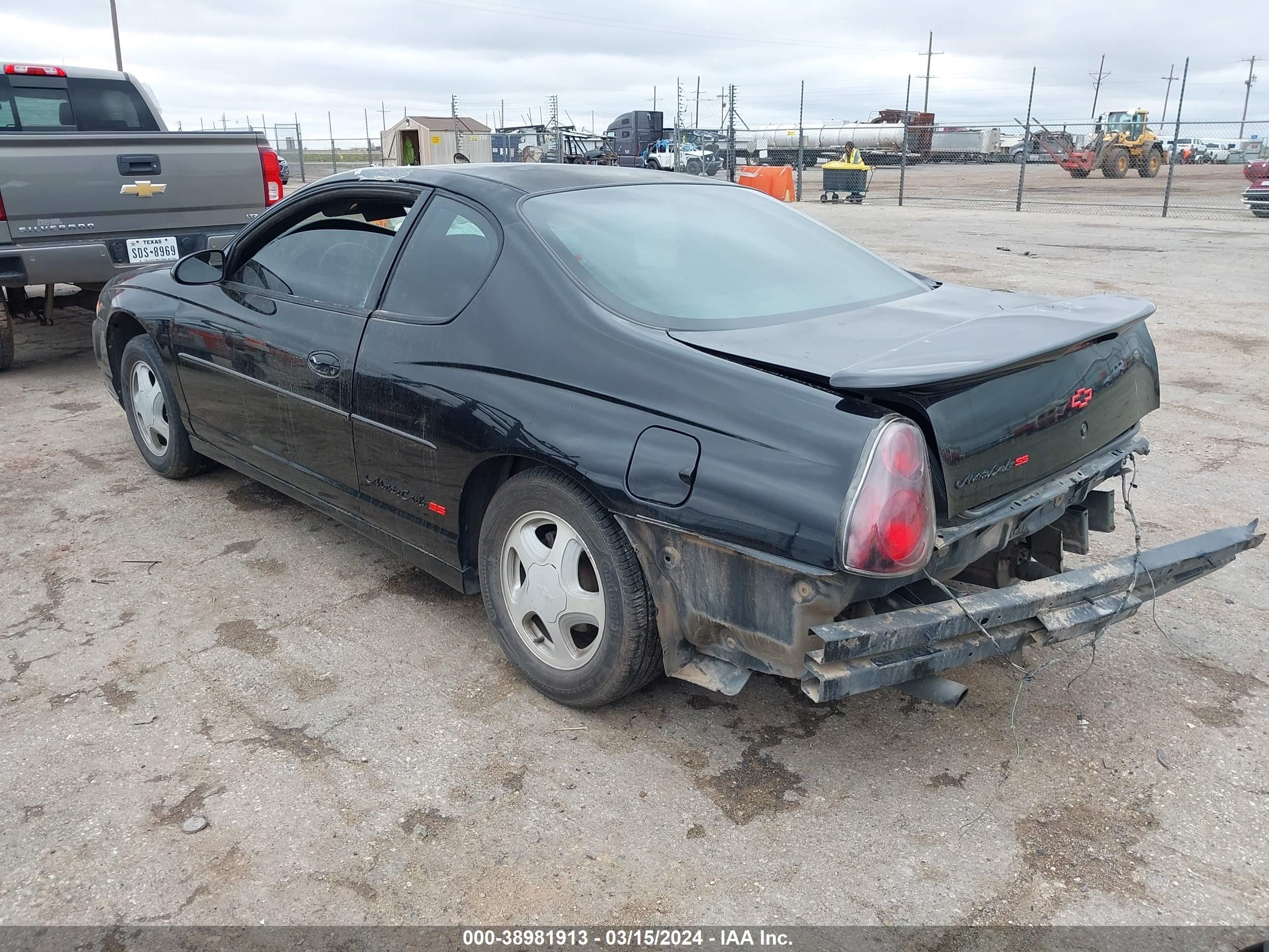 Photo 2 VIN: 2G1WX12K0Y9249418 - CHEVROLET MONTE CARLO 