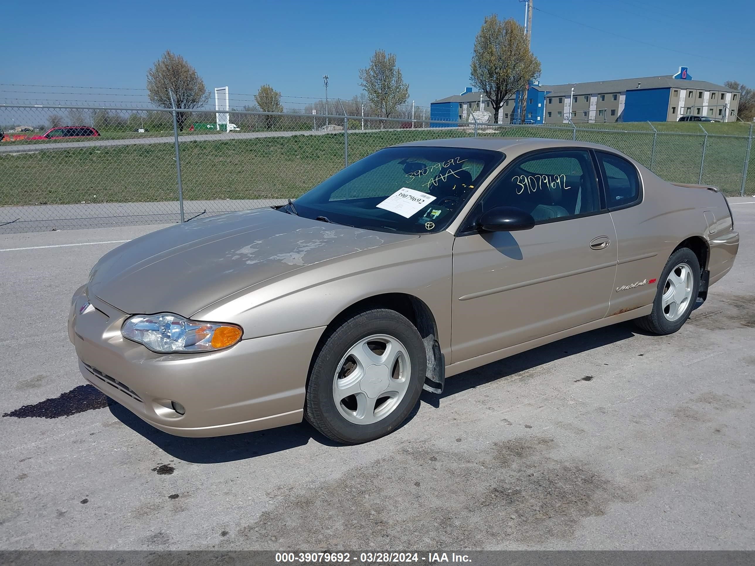 Photo 1 VIN: 2G1WX12K8Y9208096 - CHEVROLET MONTE CARLO 