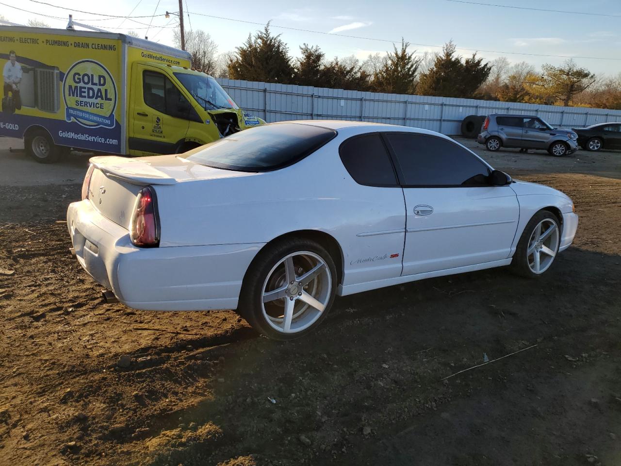 Photo 2 VIN: 2G1WX12K8Y9224752 - CHEVROLET MONTE CARLO 