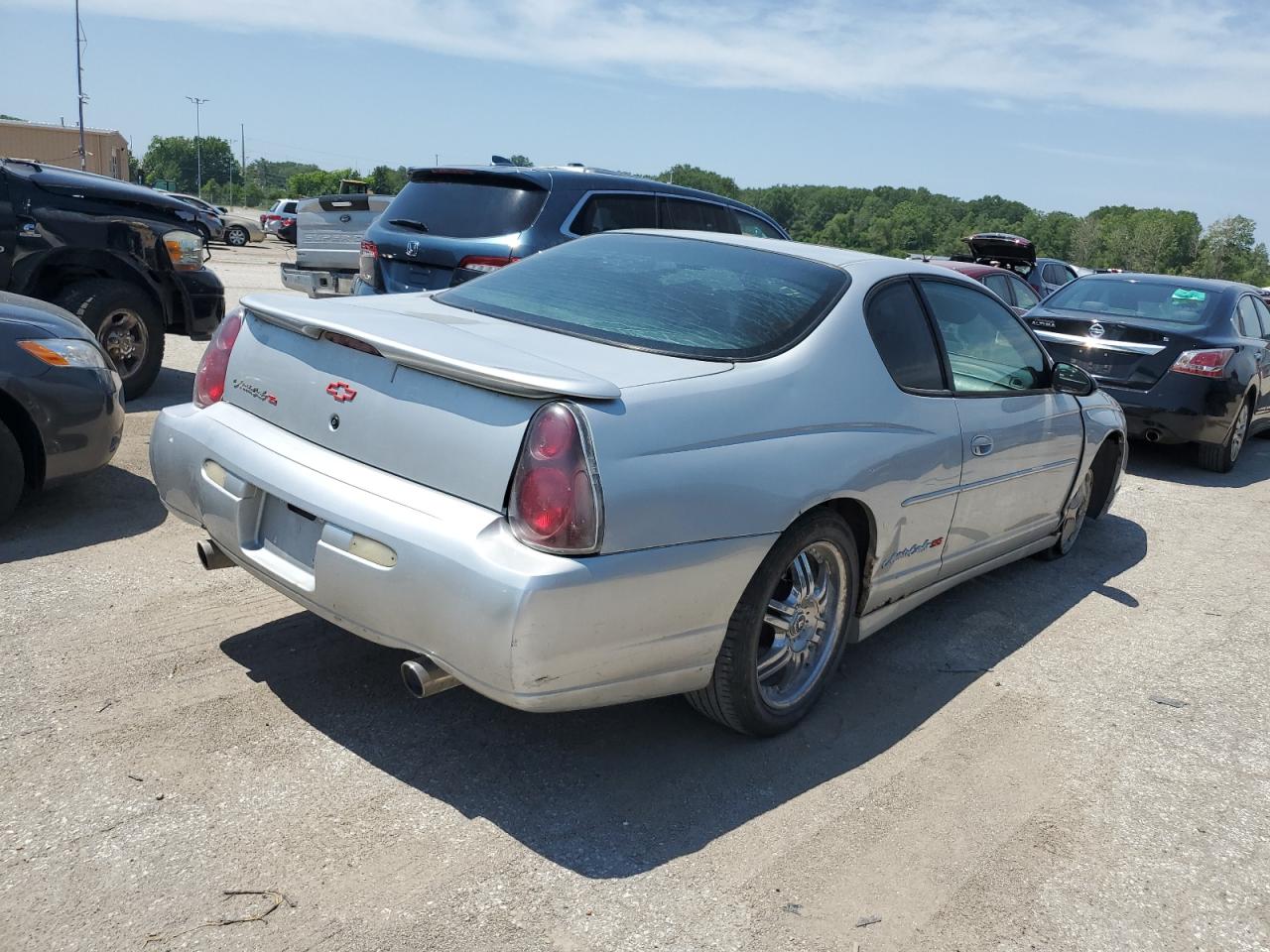 Photo 2 VIN: 2G1WX12K8Y9240448 - CHEVROLET MONTE CARLO 