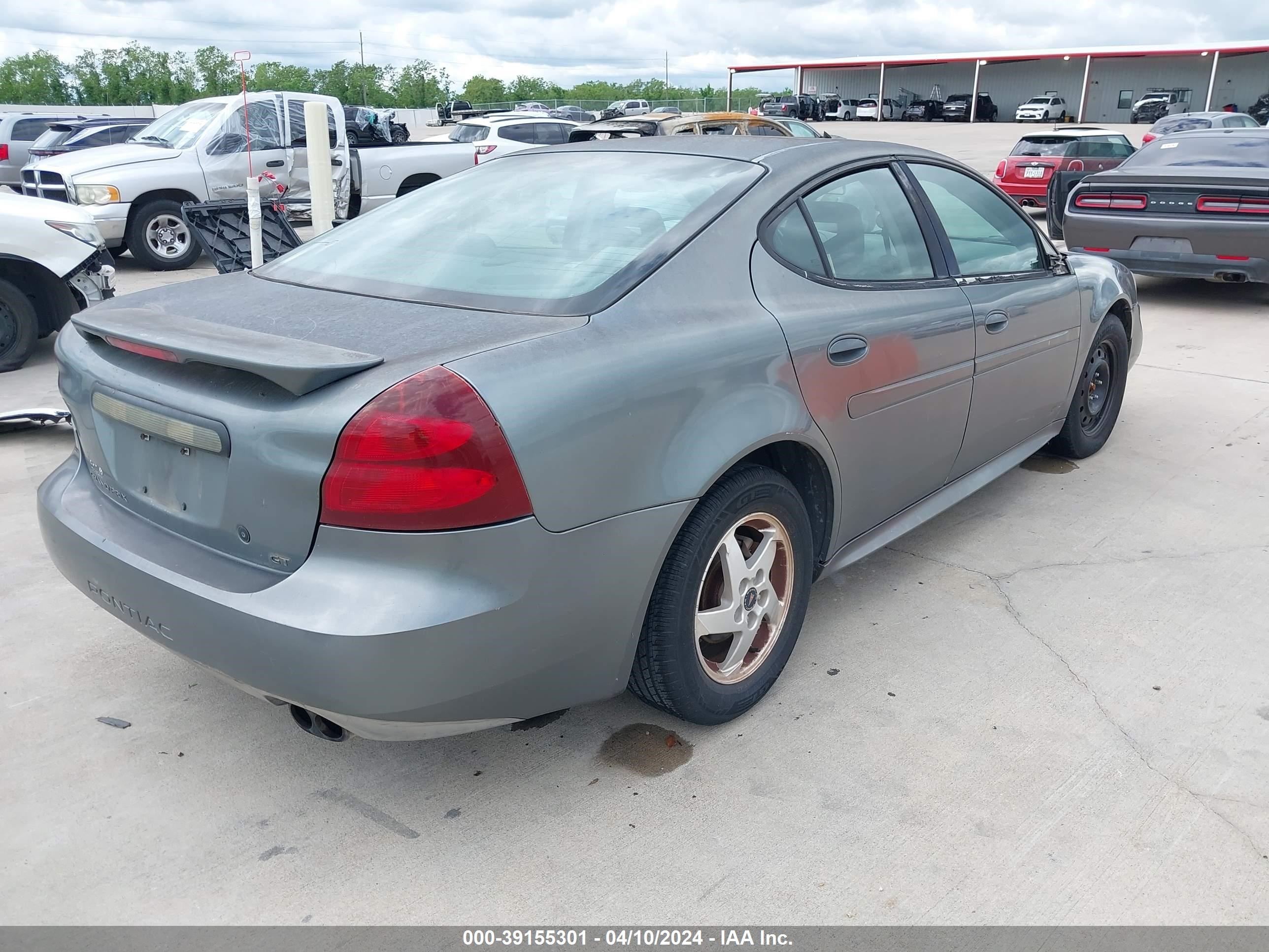 Photo 3 VIN: 2G24S522241262312 - PONTIAC GRAND PRIX 