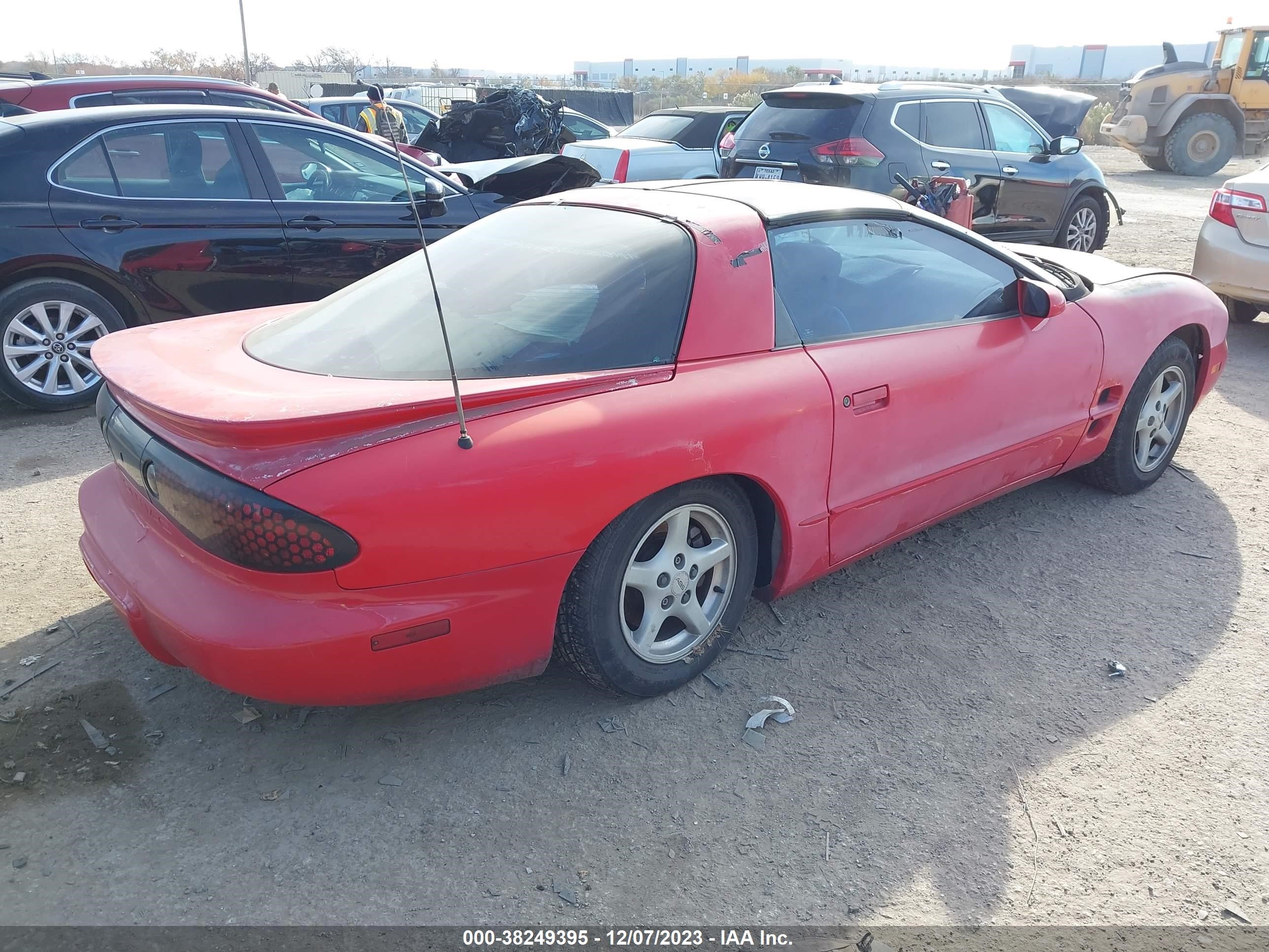 Photo 3 VIN: 2G2FS22K2Y2137454 - PONTIAC FIREBIRD 