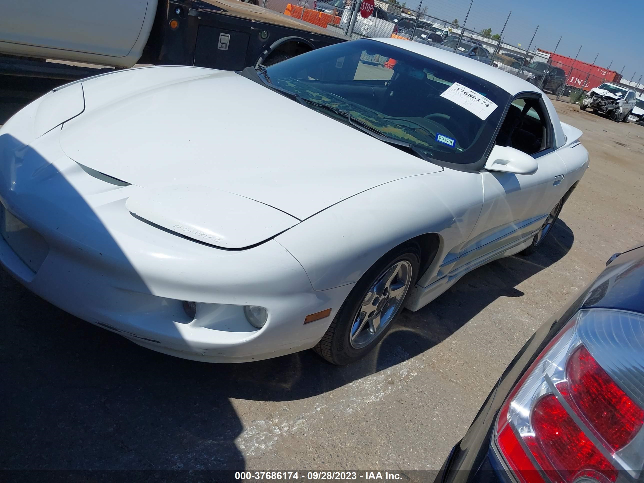 Photo 1 VIN: 2G2FS22K2Y2146185 - PONTIAC FIREBIRD 