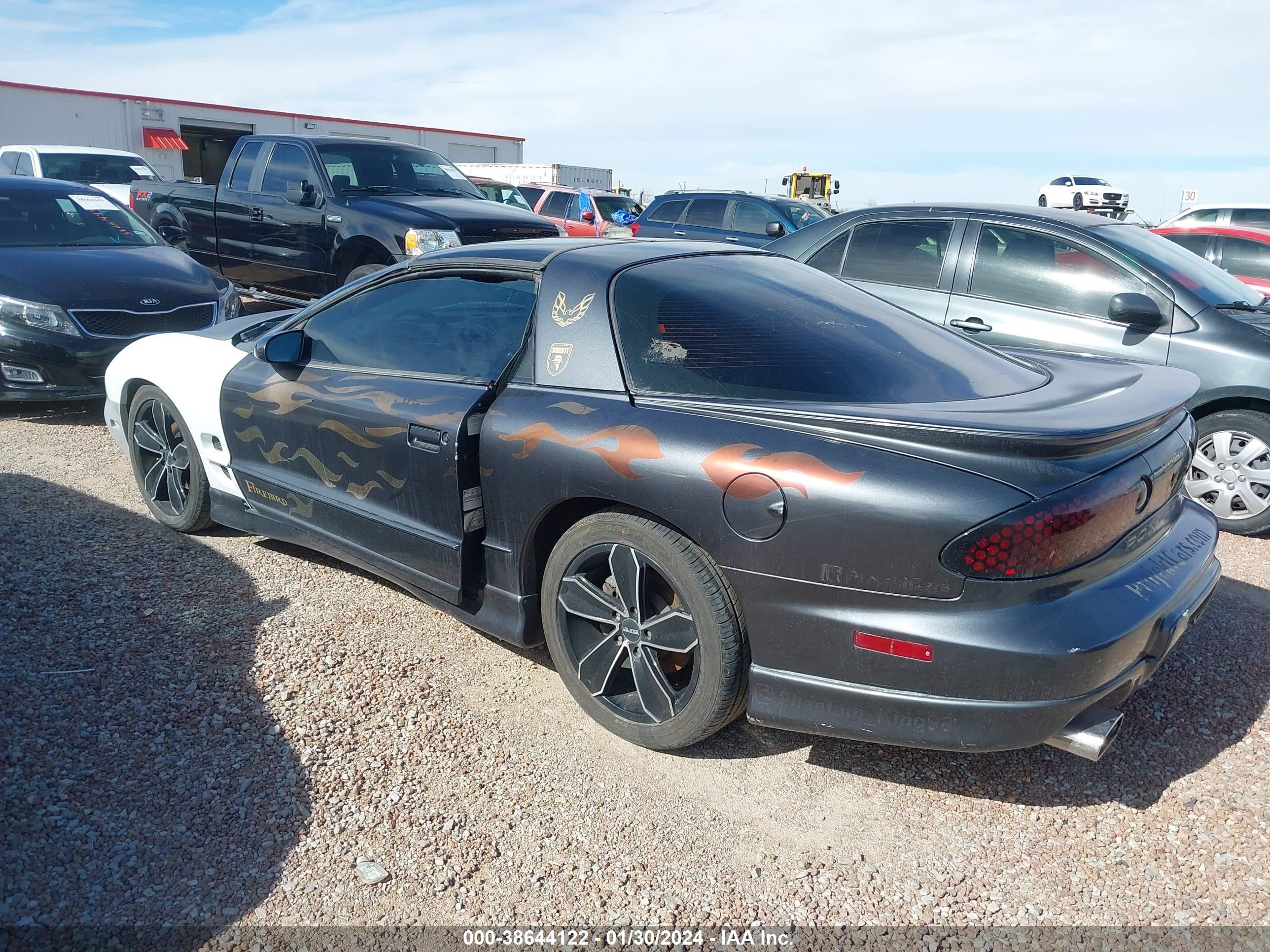 Photo 2 VIN: 2G2FS22K3W2228004 - PONTIAC FIREBIRD 