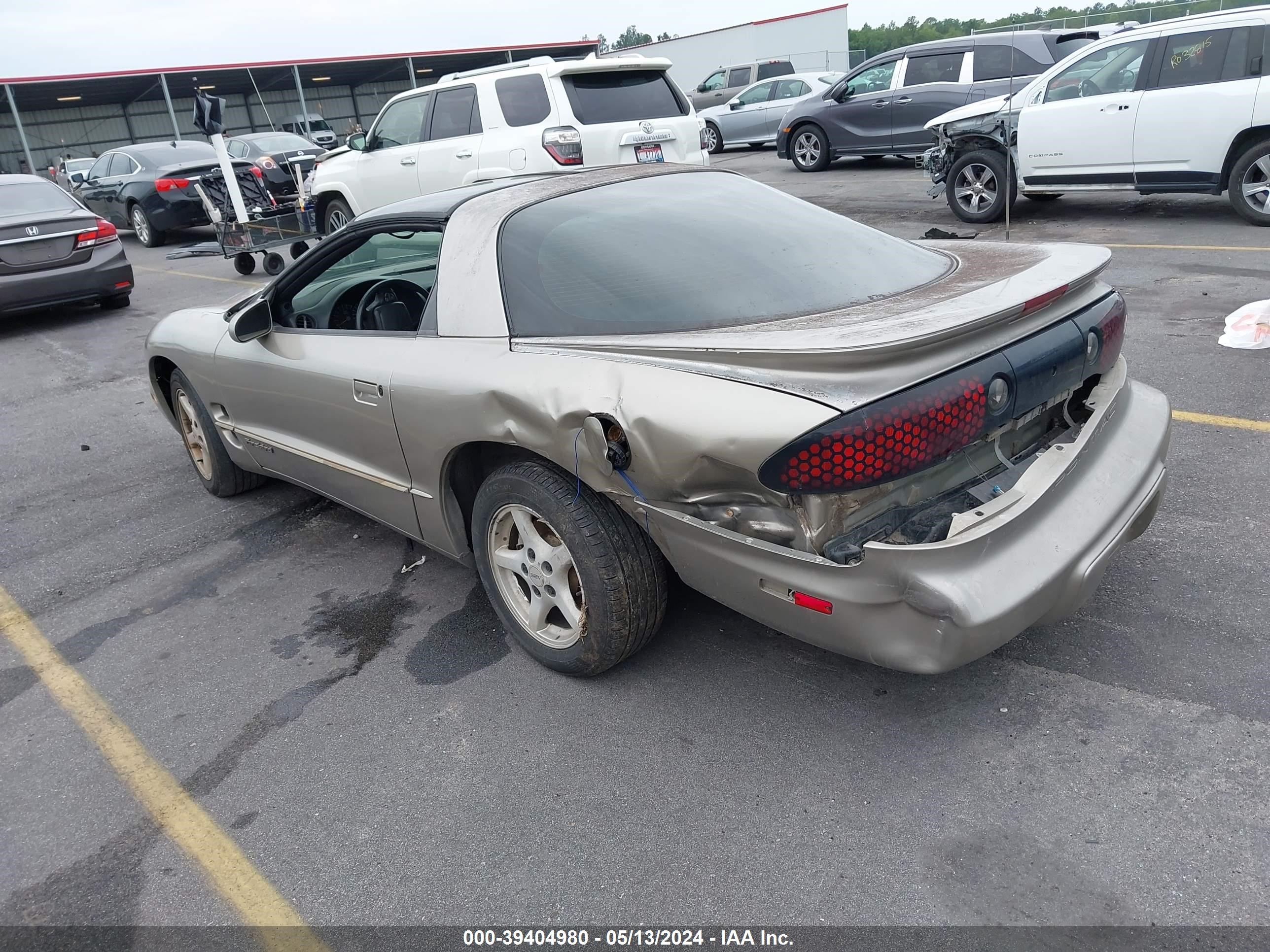 Photo 2 VIN: 2G2FS22K3X2219210 - PONTIAC FIREBIRD 