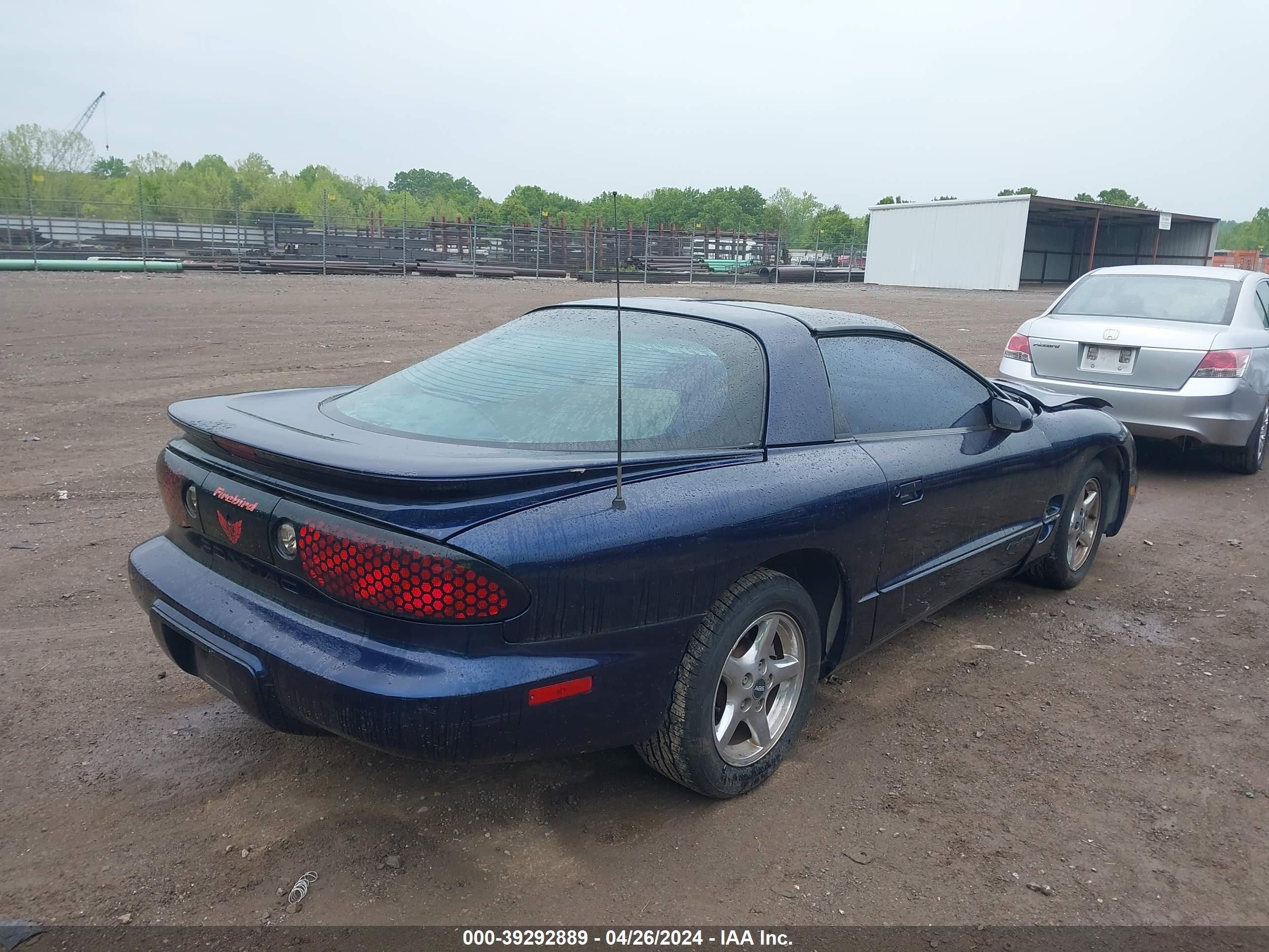 Photo 3 VIN: 2G2FS22K3Y2141576 - PONTIAC FIREBIRD 