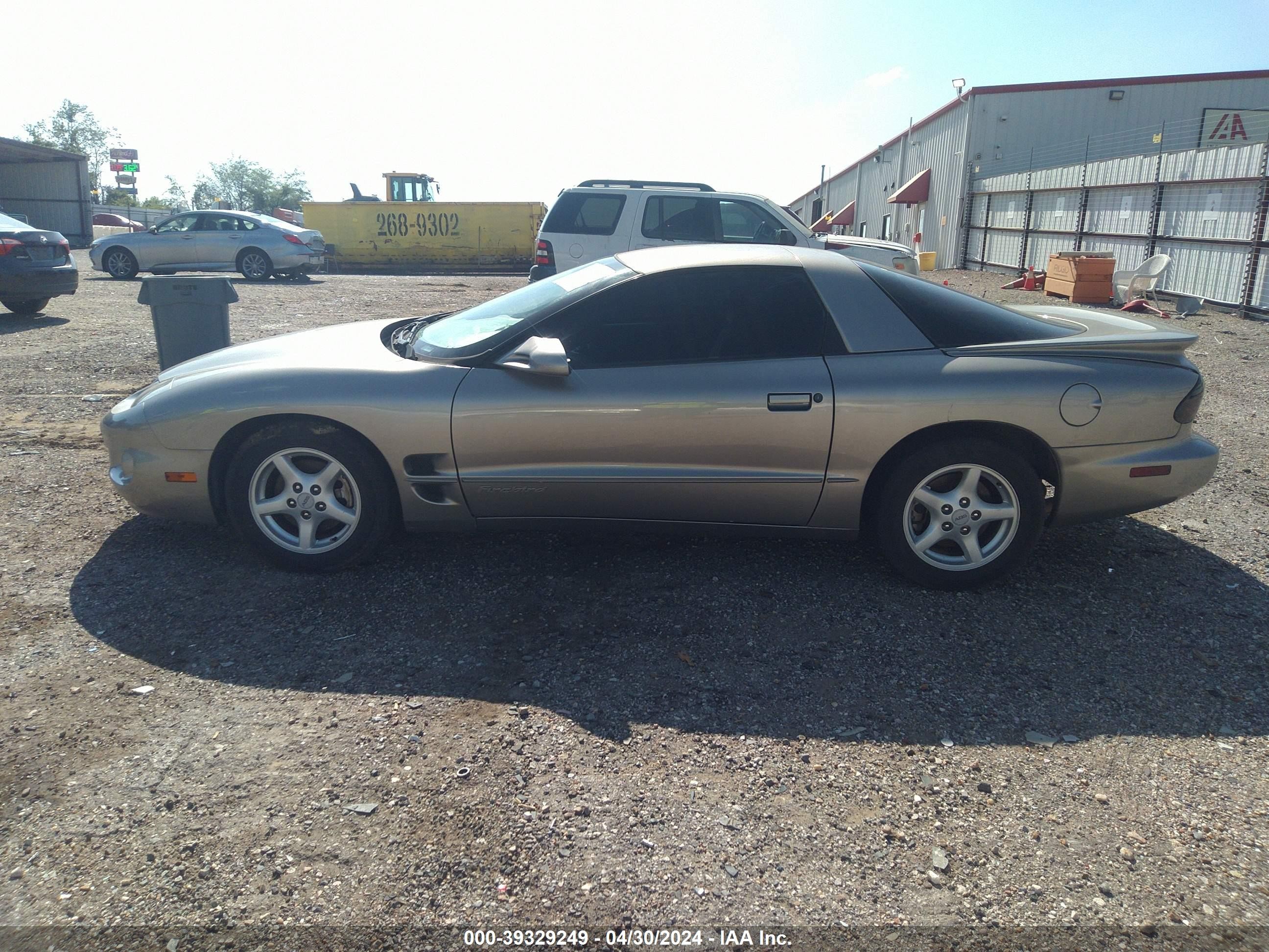 Photo 12 VIN: 2G2FS22K522135401 - PONTIAC FIREBIRD 