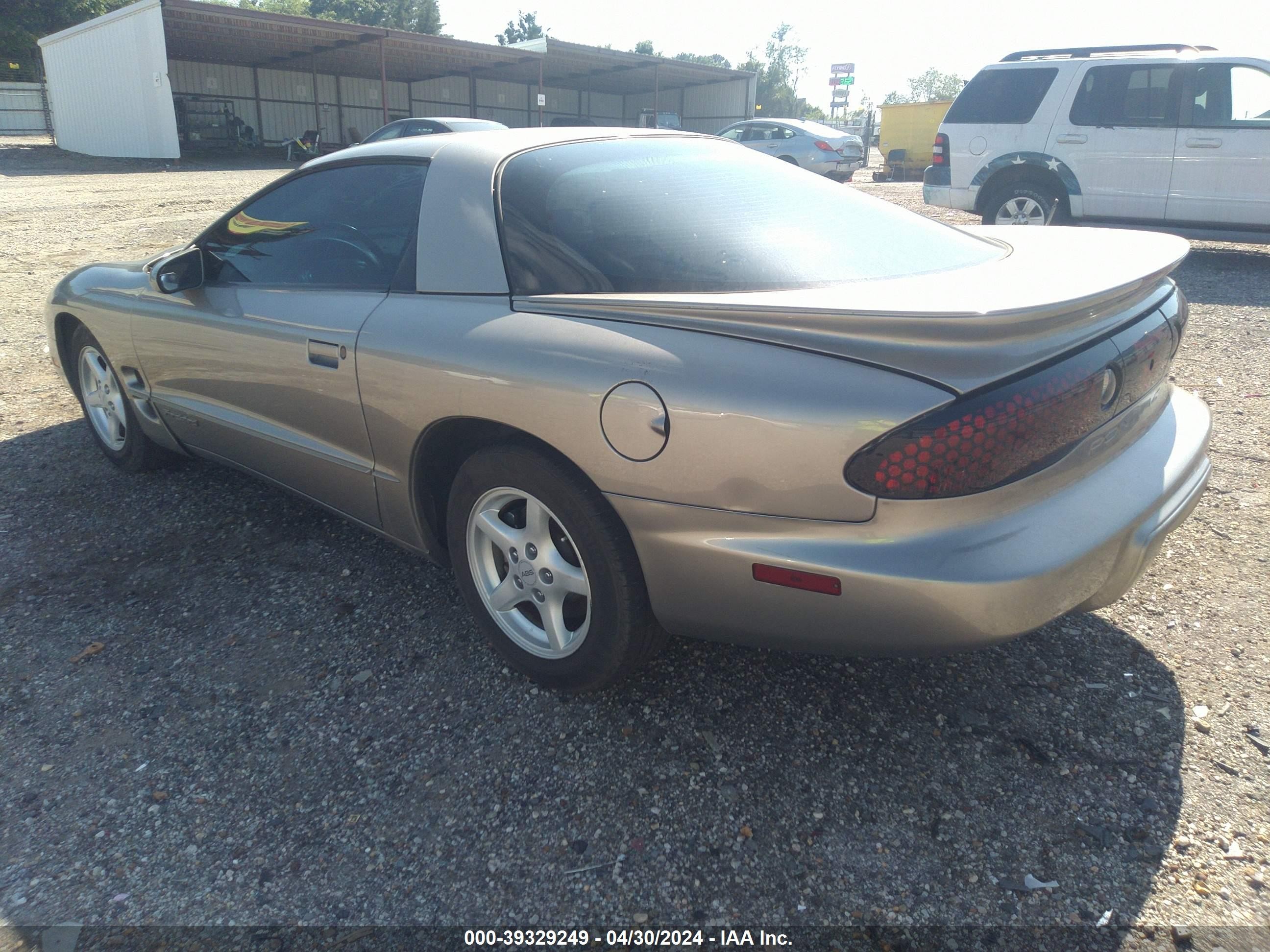 Photo 16 VIN: 2G2FS22K522135401 - PONTIAC FIREBIRD 