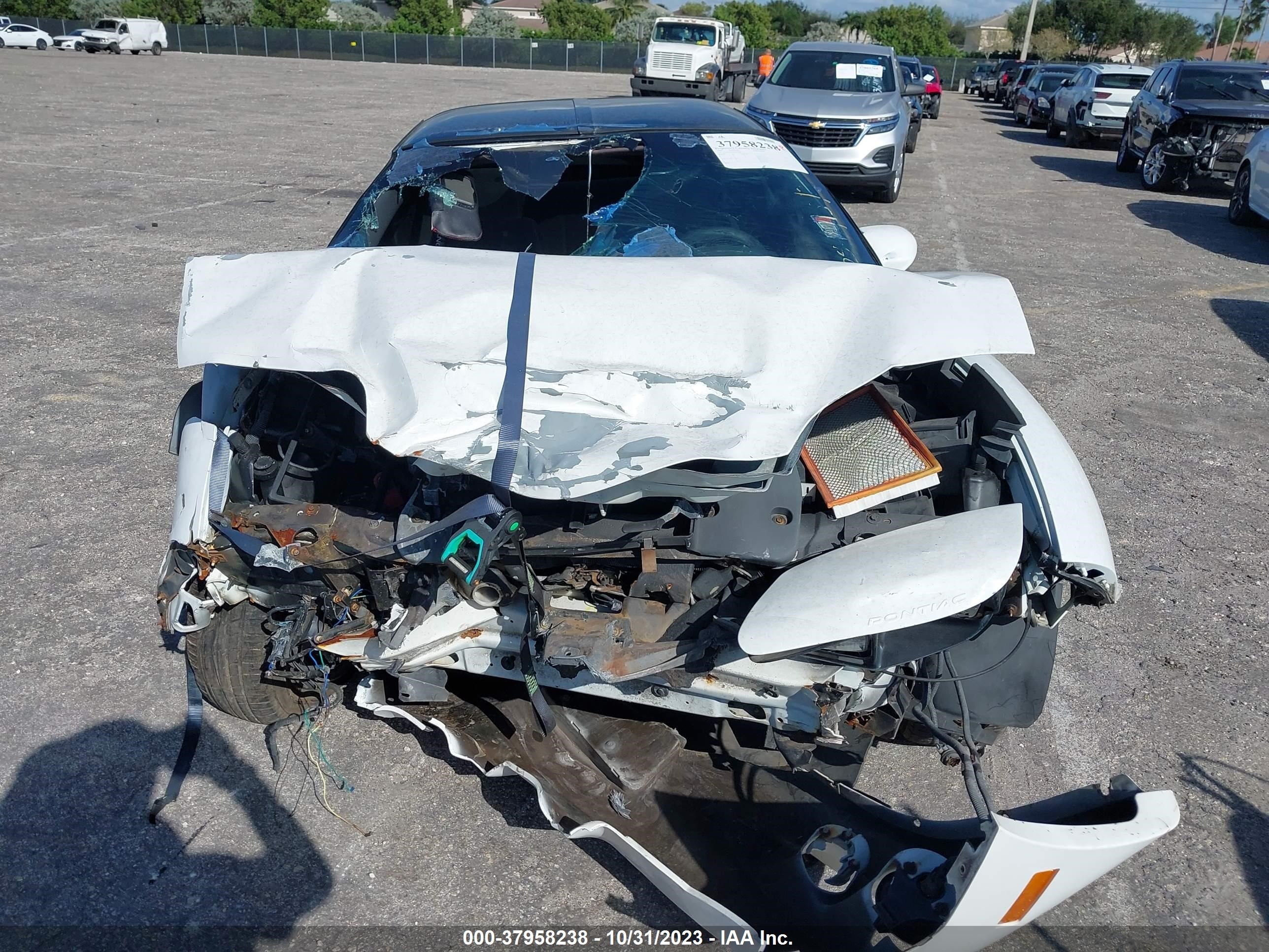 Photo 5 VIN: 2G2FS22K5W2201225 - PONTIAC FIREBIRD 