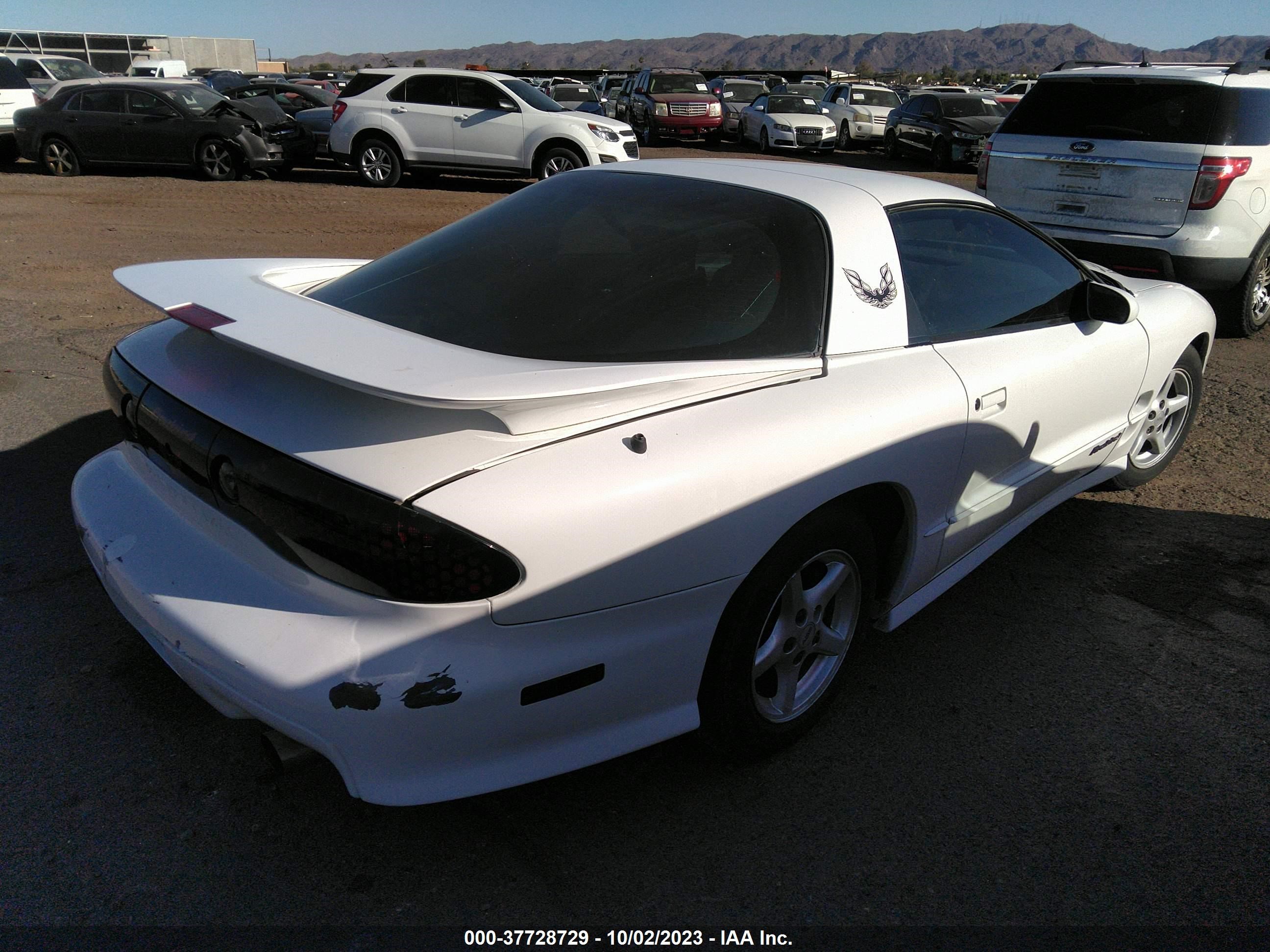 Photo 3 VIN: 2G2FS22K622140722 - PONTIAC FIREBIRD 