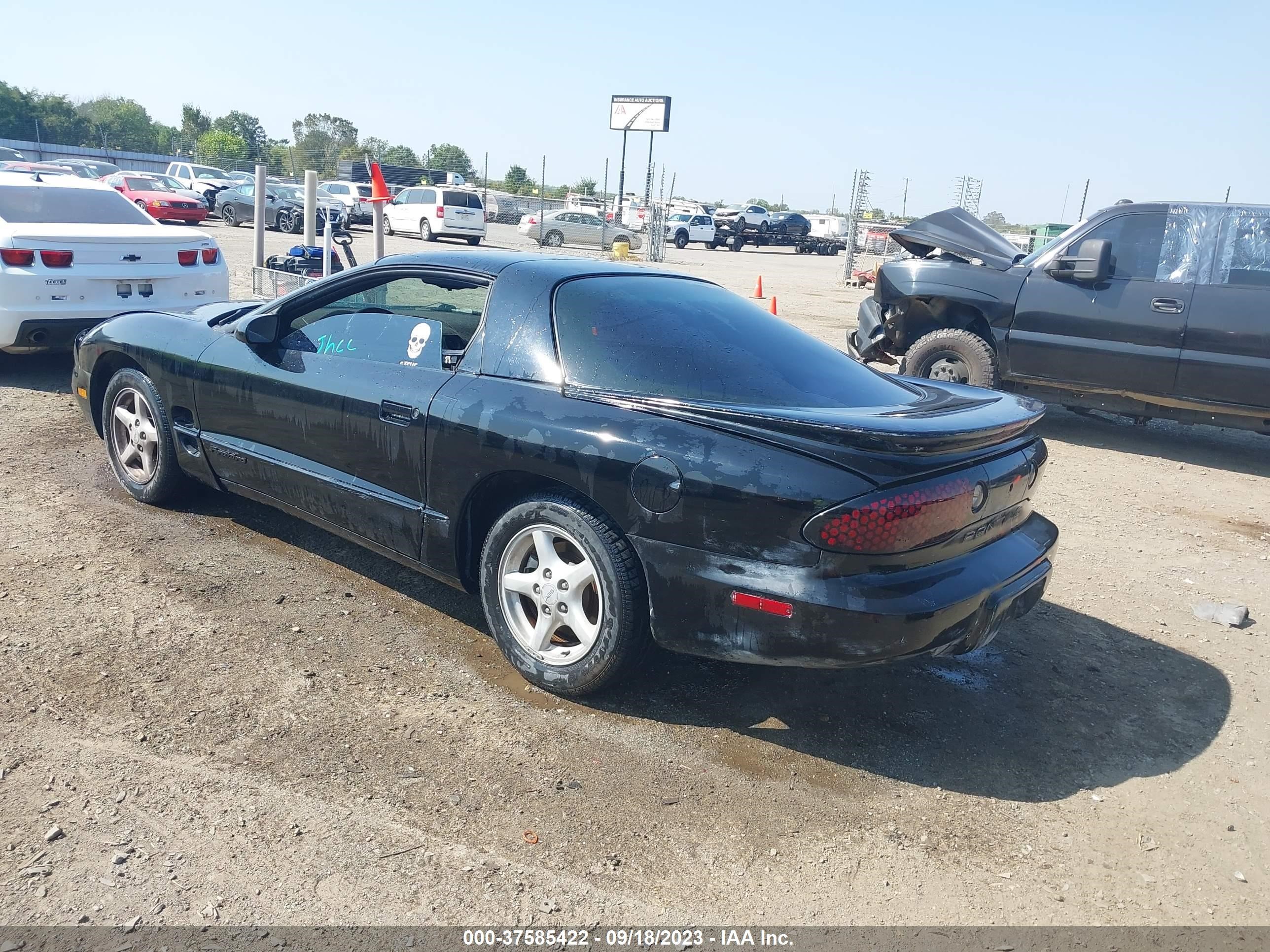 Photo 2 VIN: 2G2FS22K6Y2155083 - PONTIAC FIREBIRD 