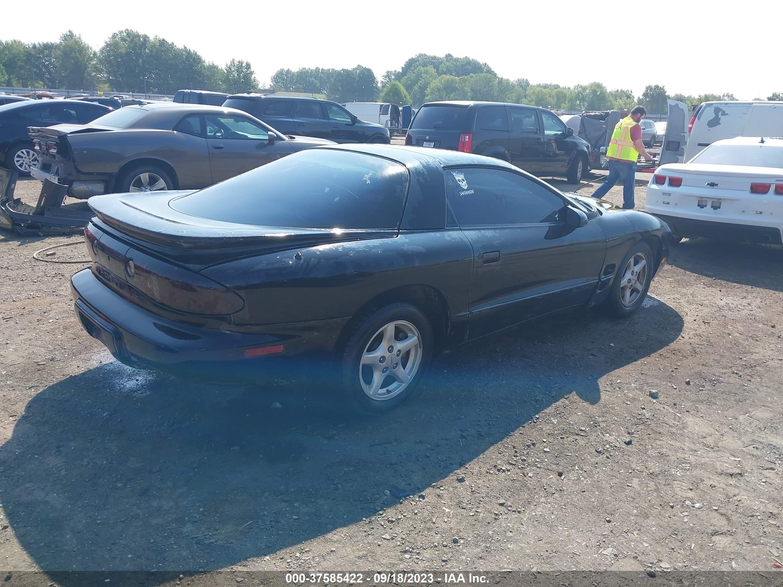 Photo 3 VIN: 2G2FS22K6Y2155083 - PONTIAC FIREBIRD 