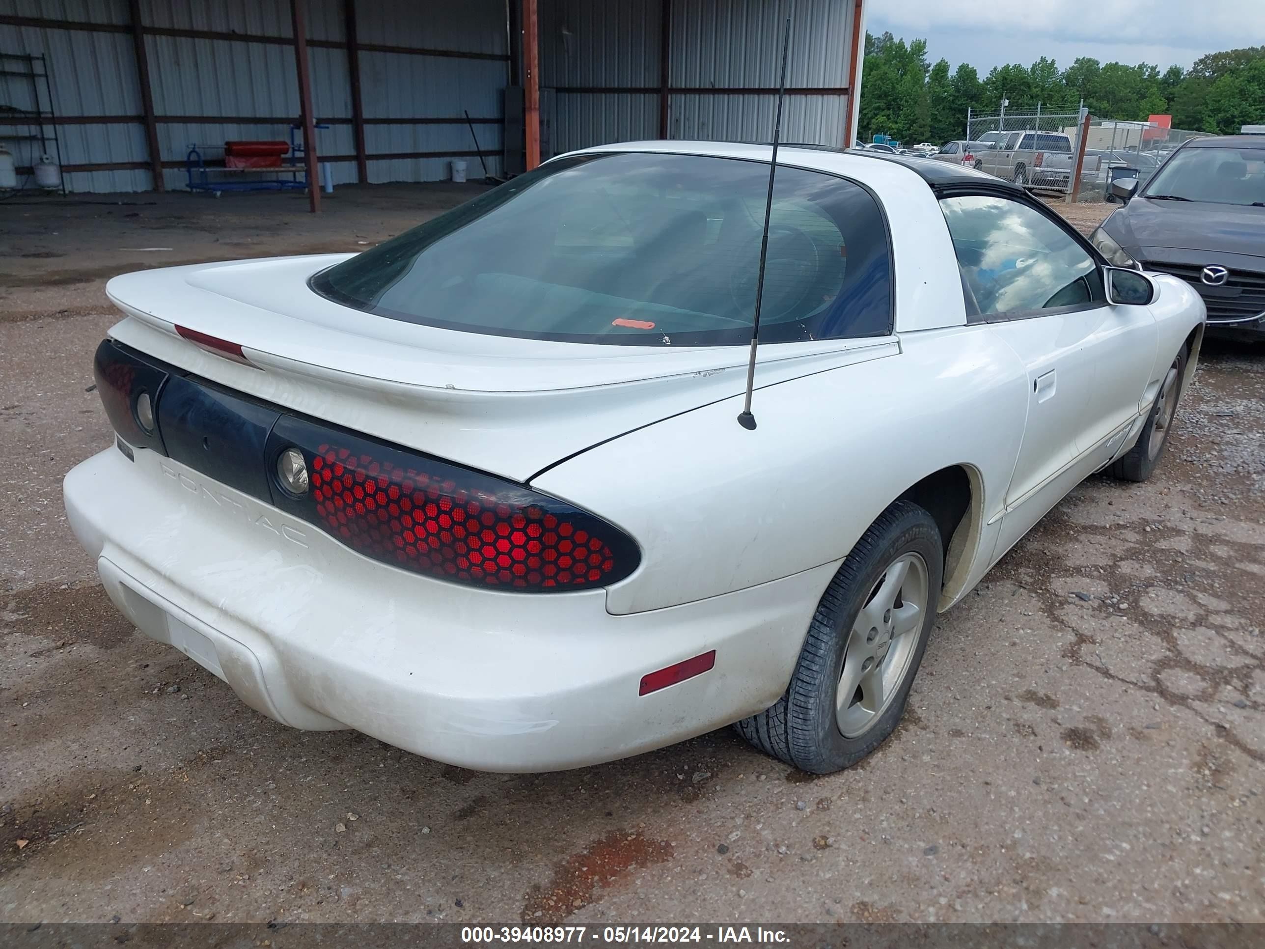 Photo 3 VIN: 2G2FS22K7Y2164049 - PONTIAC FIREBIRD 