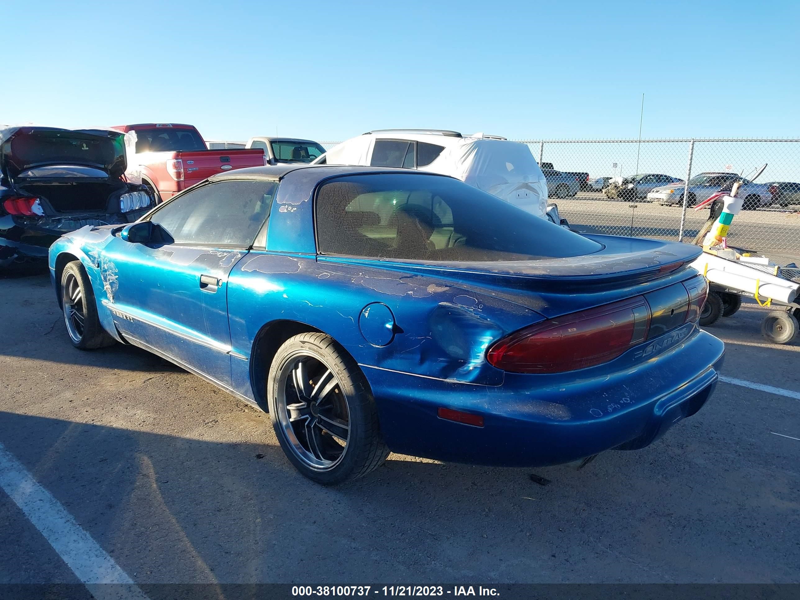 Photo 1 VIN: 2G2FS22K8V2209625 - PONTIAC FIREBIRD 