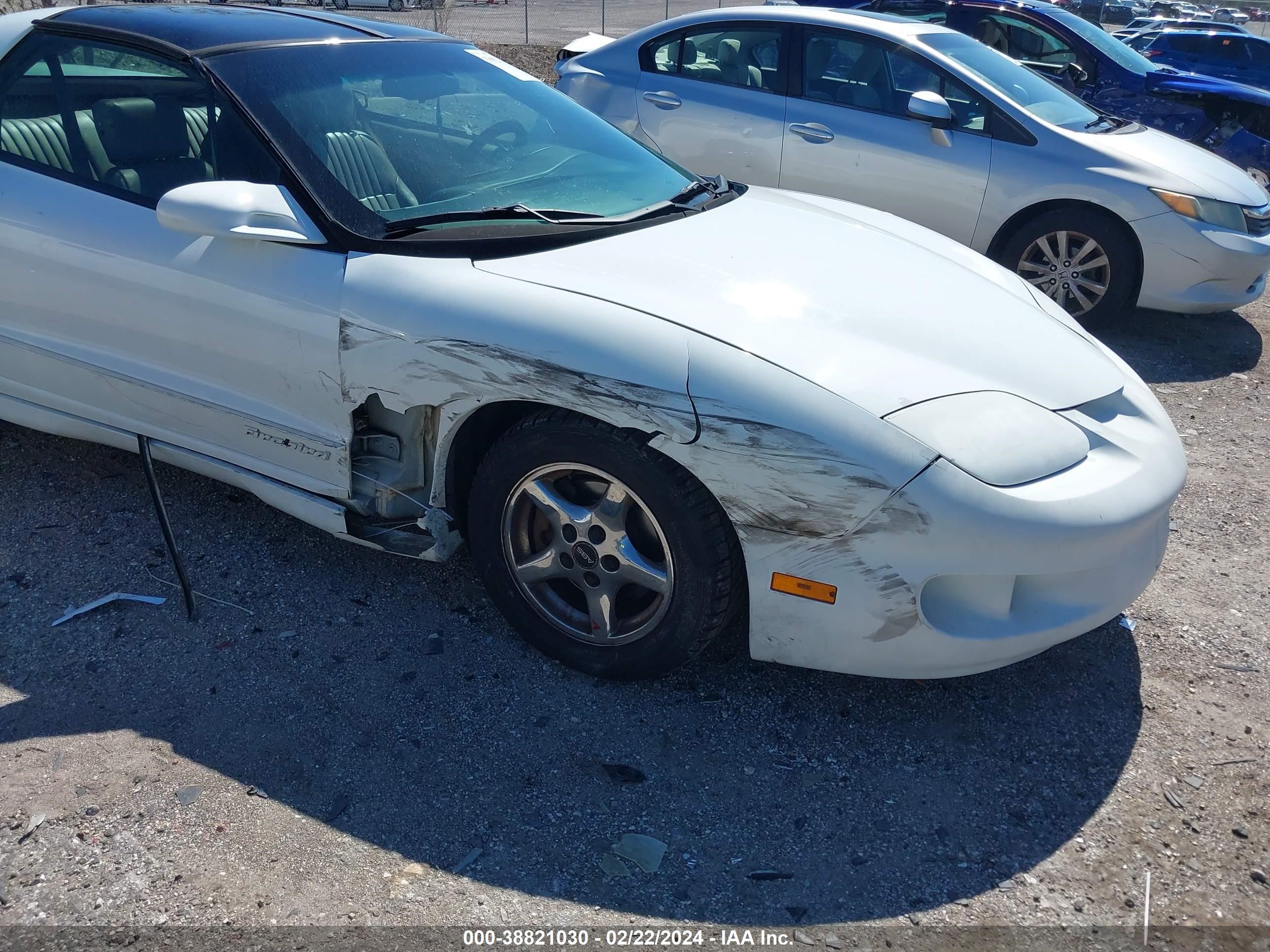 Photo 5 VIN: 2G2FS22KXY2101947 - PONTIAC FIREBIRD 