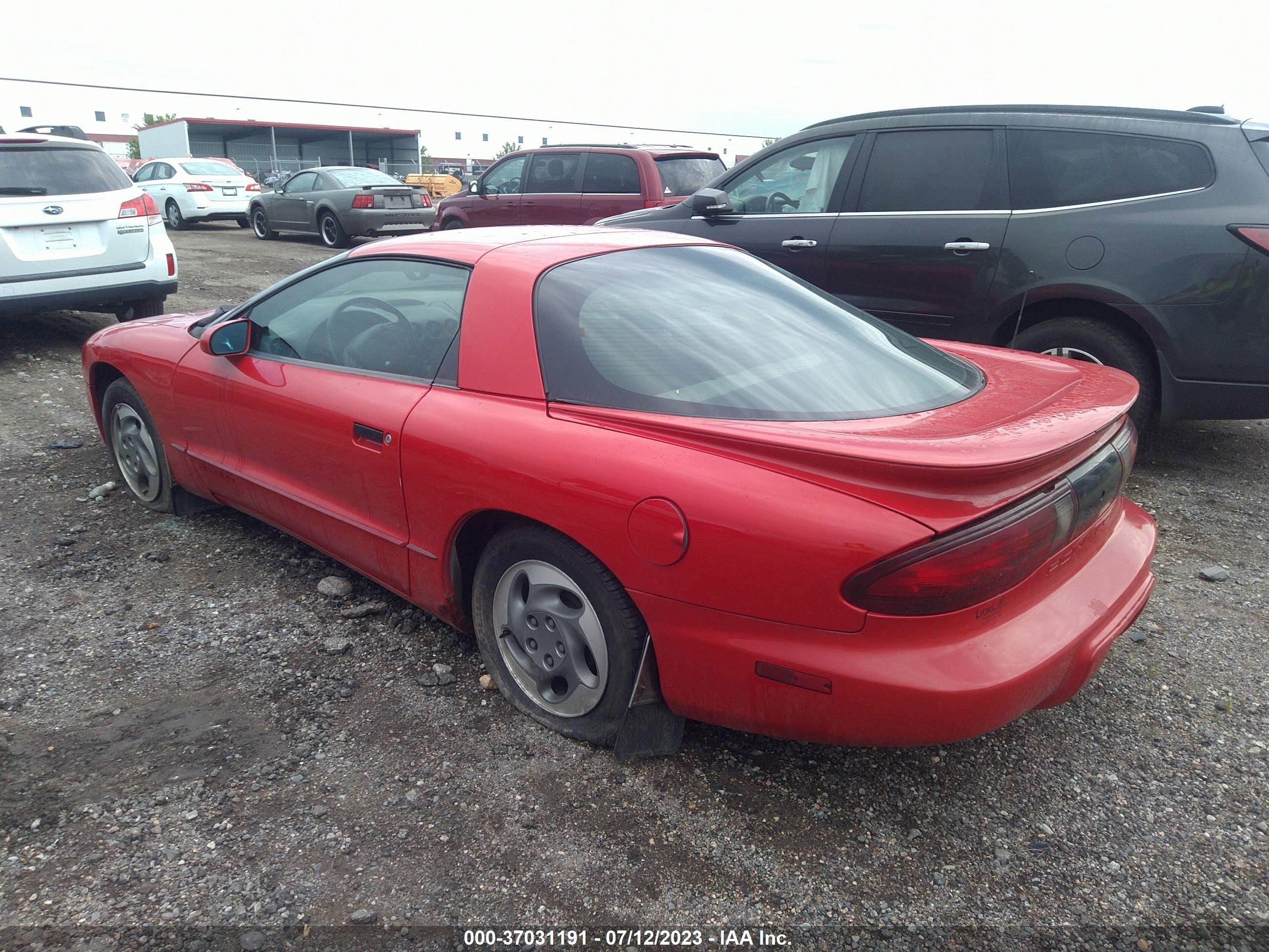 Photo 2 VIN: 2G2FS22S0S2232330 - PONTIAC FIREBIRD 