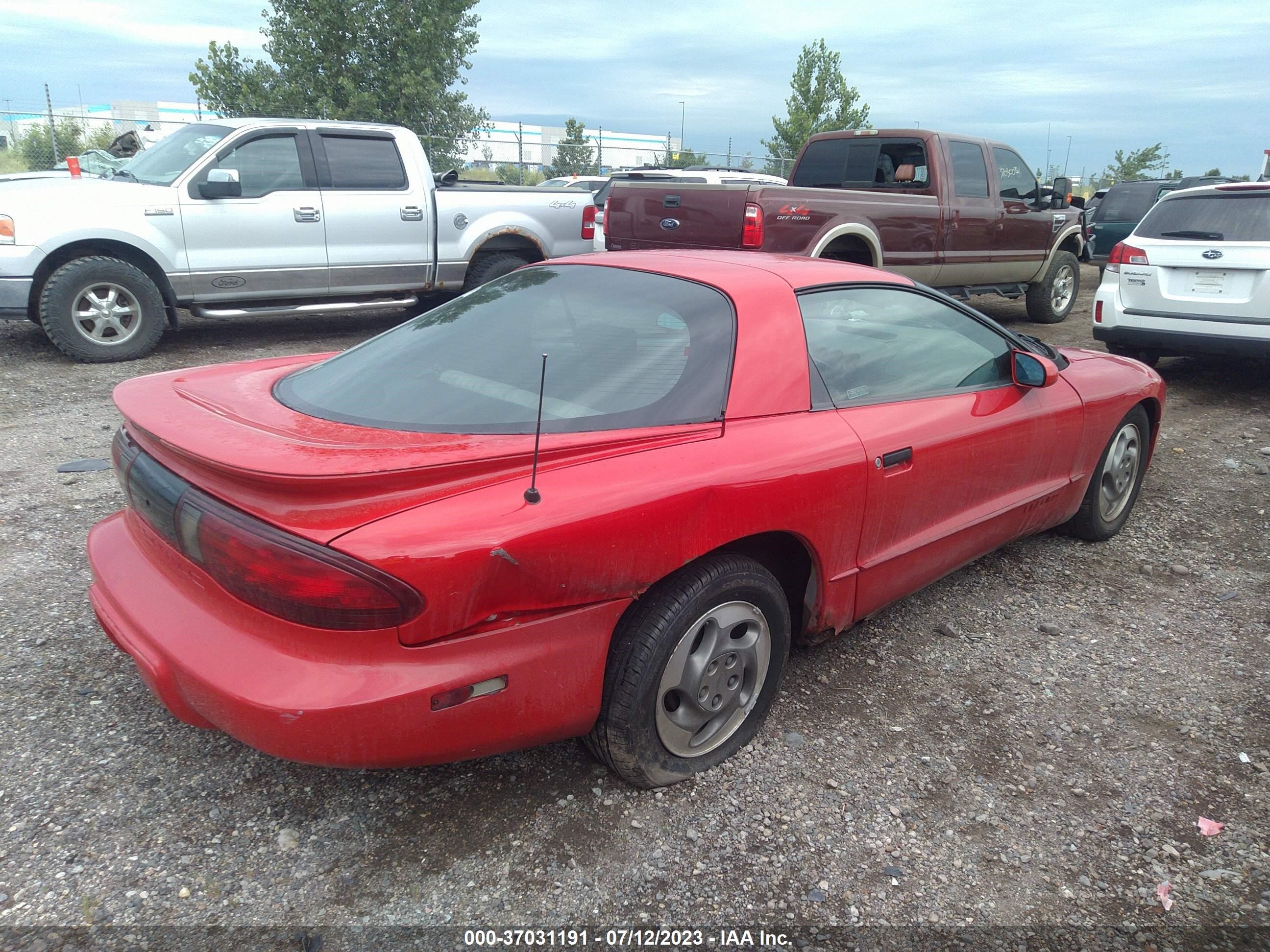 Photo 3 VIN: 2G2FS22S0S2232330 - PONTIAC FIREBIRD 