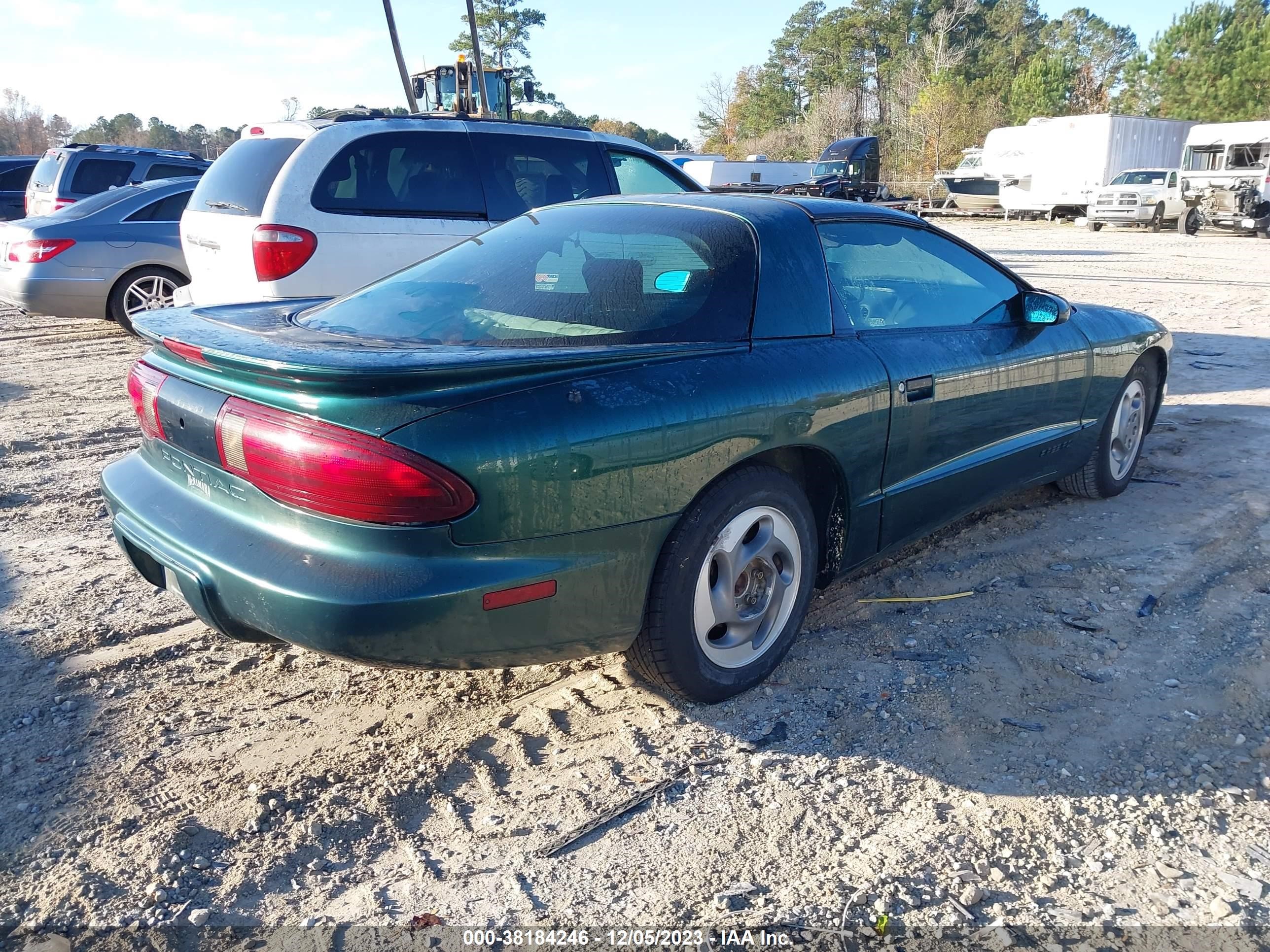 Photo 3 VIN: 2G2FS22S0S2240251 - PONTIAC FIREBIRD 