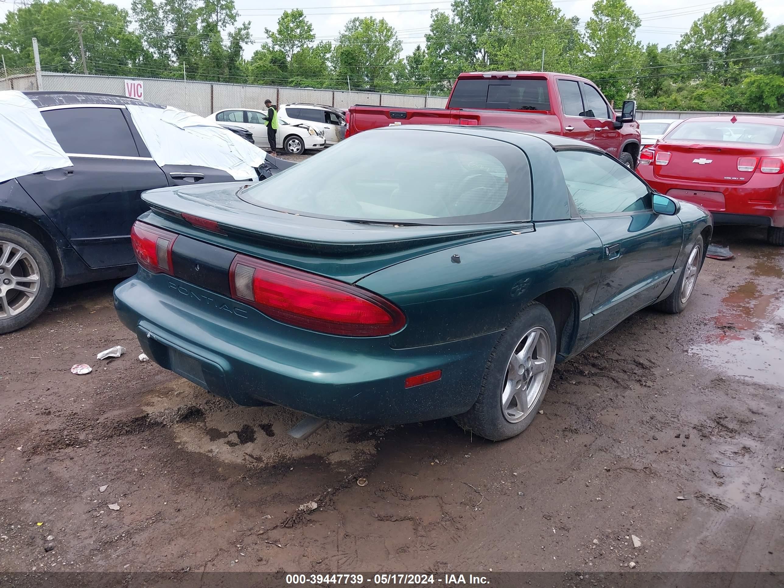 Photo 3 VIN: 2G2FS22S3S2206143 - PONTIAC FIREBIRD 