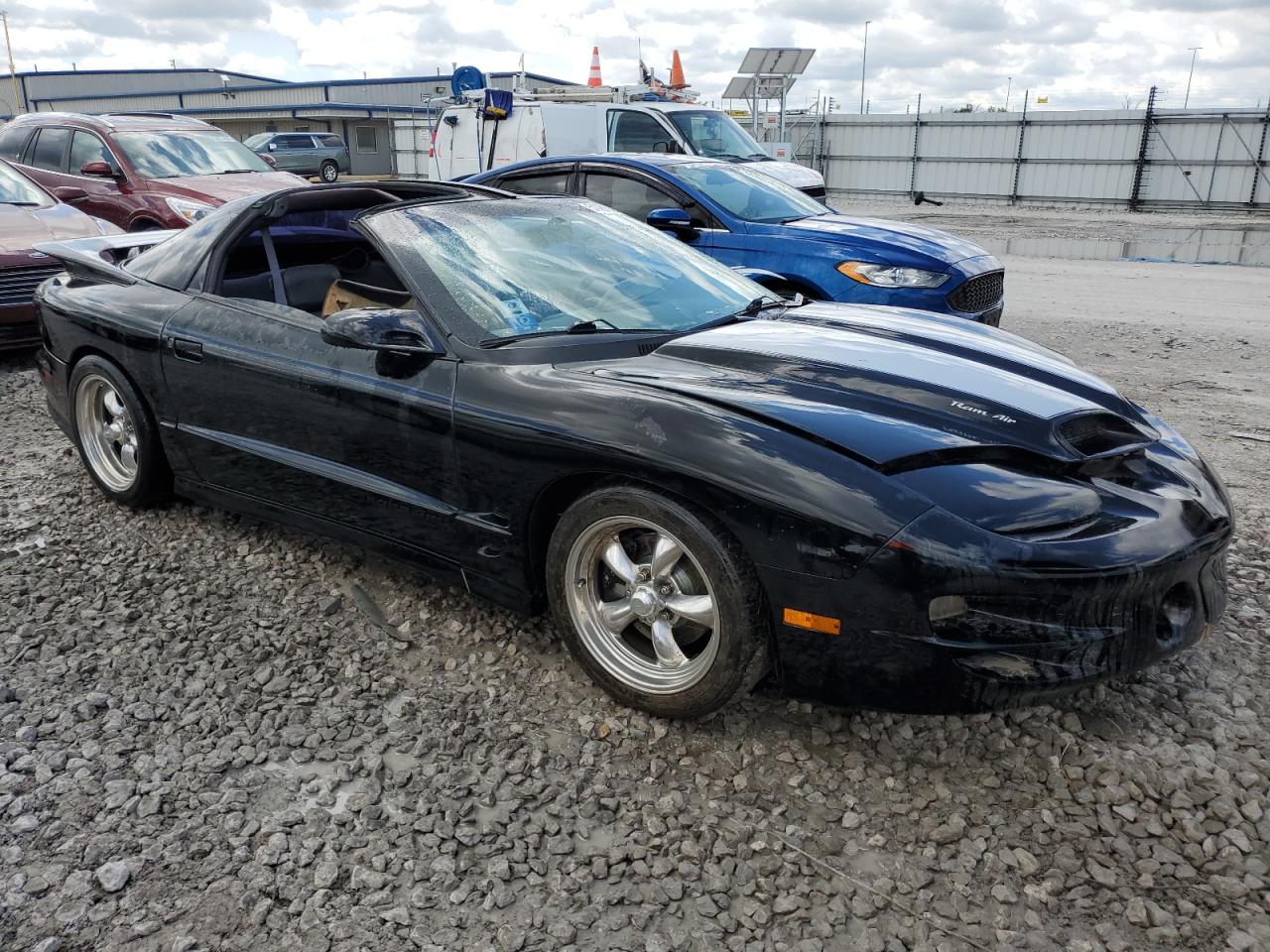 Photo 3 VIN: 2G2FV22G2W2222150 - PONTIAC FIREBIRD 