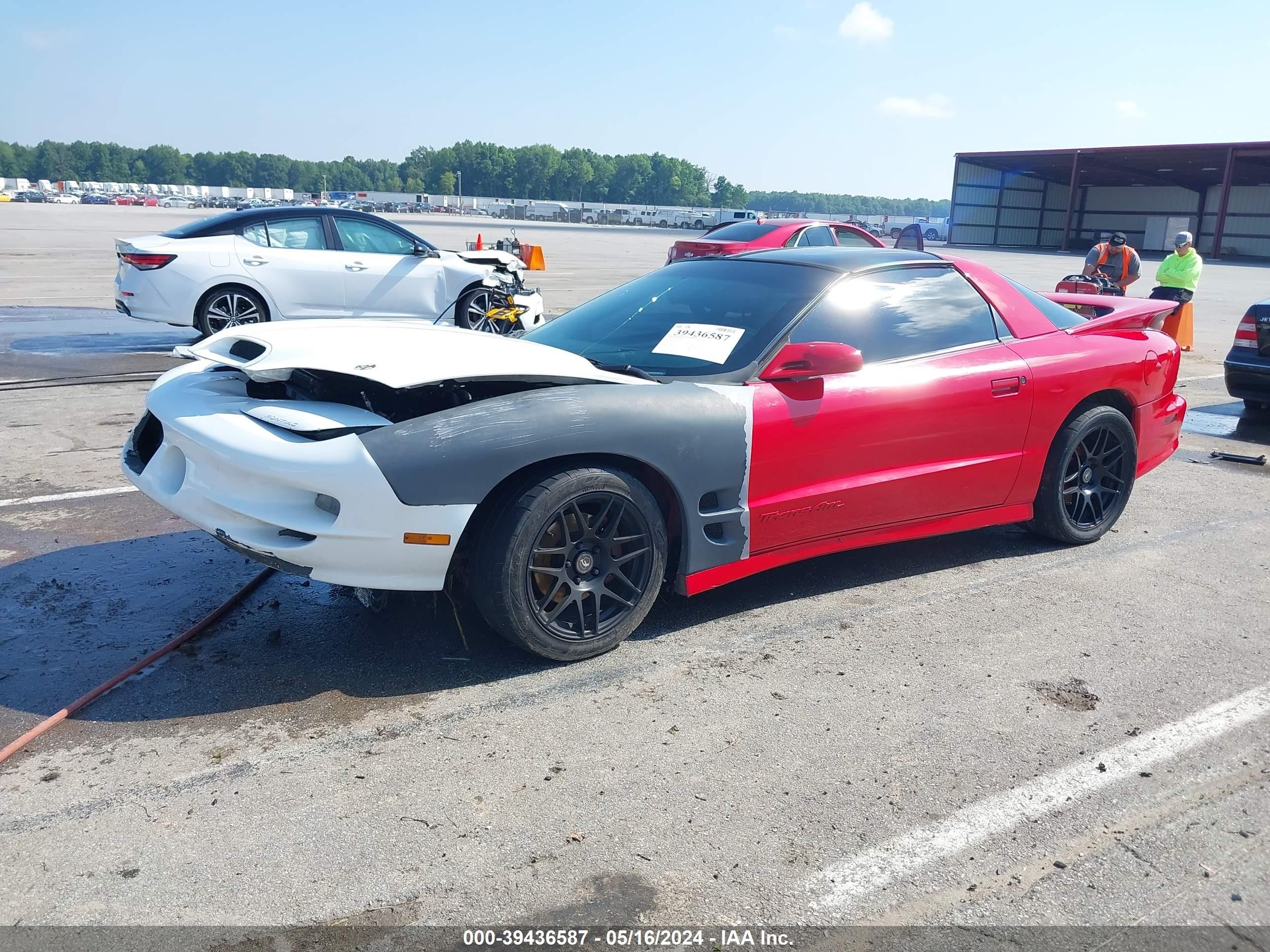 Photo 1 VIN: 2G2FV22G322107177 - PONTIAC FIREBIRD 