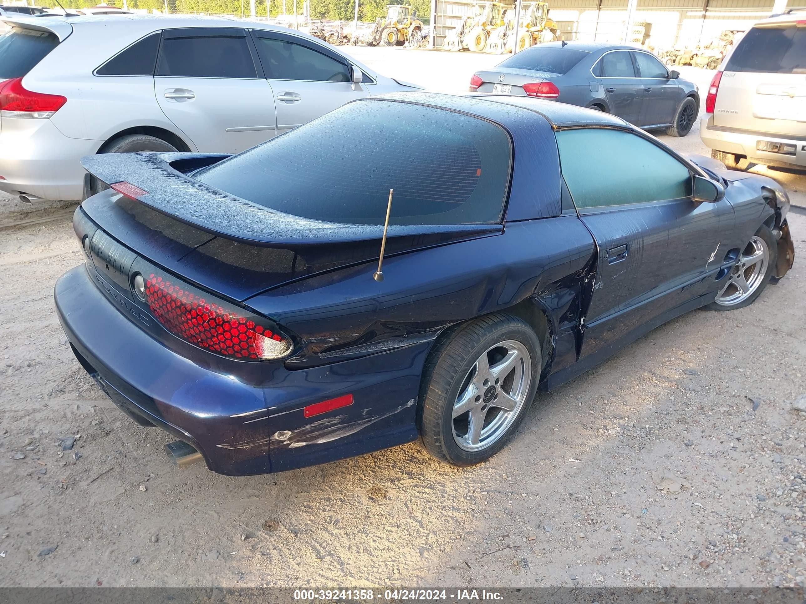 Photo 3 VIN: 2G2FV22G722169990 - PONTIAC FIREBIRD 