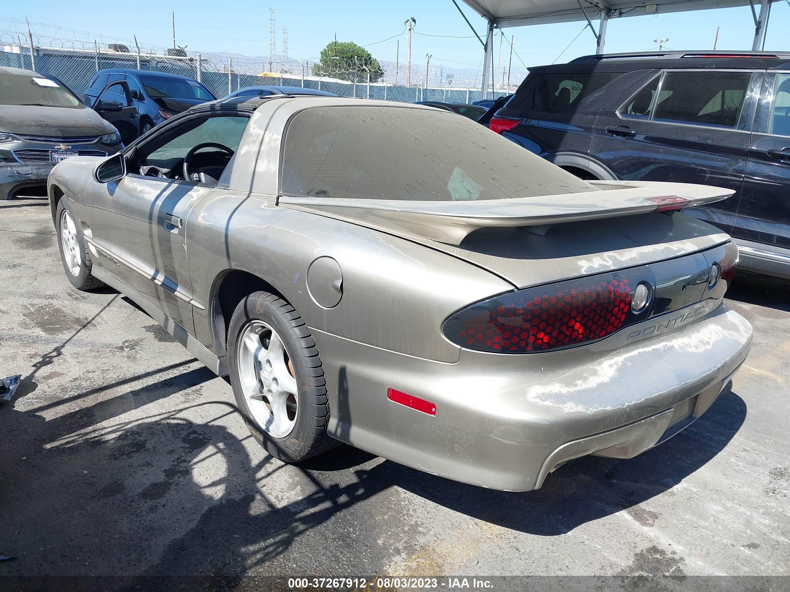 Photo 2 VIN: 2G2FV22G7X2226051 - PONTIAC FIREBIRD 