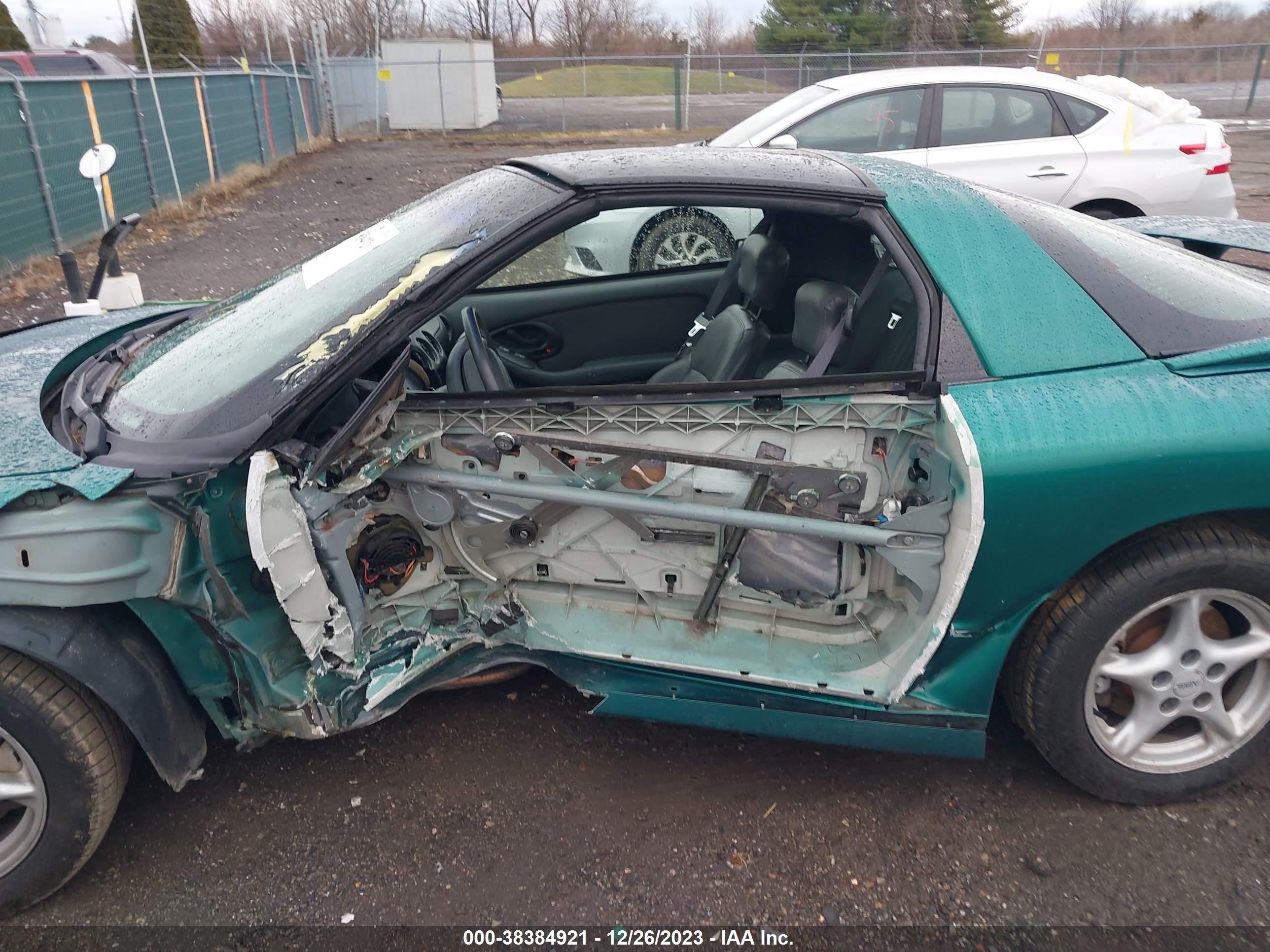 Photo 13 VIN: 2G2FV22G8W2220080 - PONTIAC FIREBIRD 