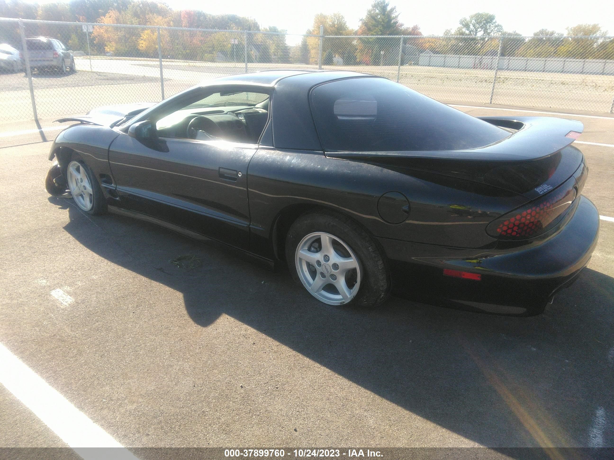 Photo 2 VIN: 2G2FV22GXW2220128 - PONTIAC FIREBIRD 