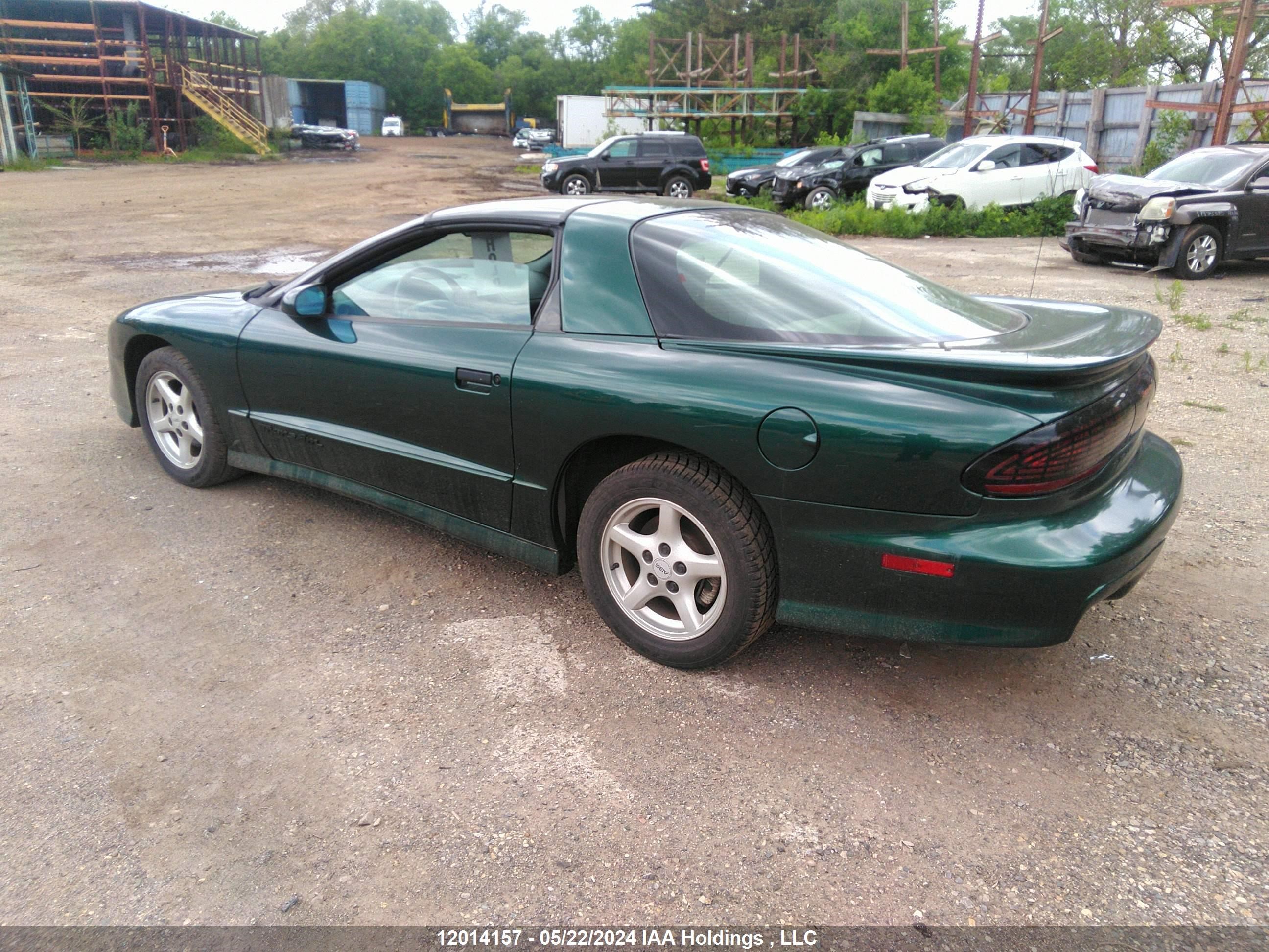 Photo 2 VIN: 2G2FV22P2T2227943 - PONTIAC FIREBIRD 