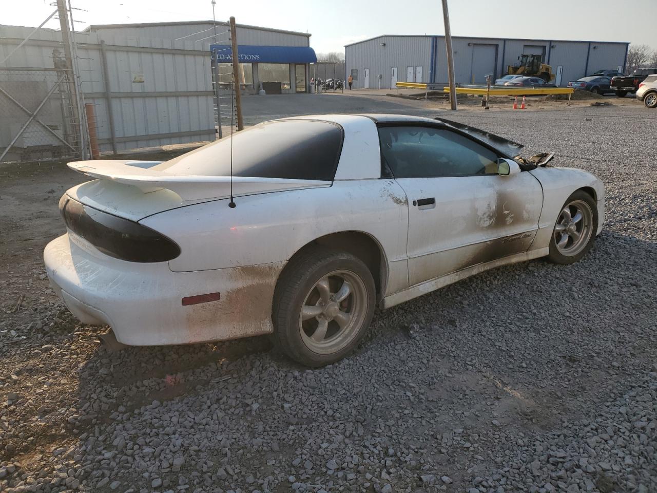 Photo 2 VIN: 2G2FV22P7V2225706 - PONTIAC FIREBIRD 