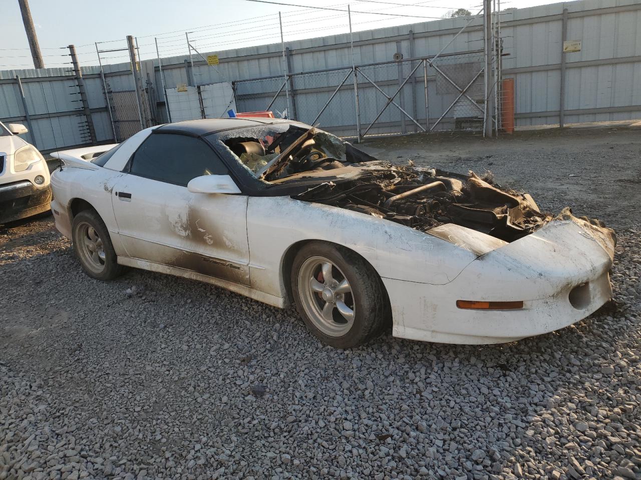 Photo 3 VIN: 2G2FV22P7V2225706 - PONTIAC FIREBIRD 