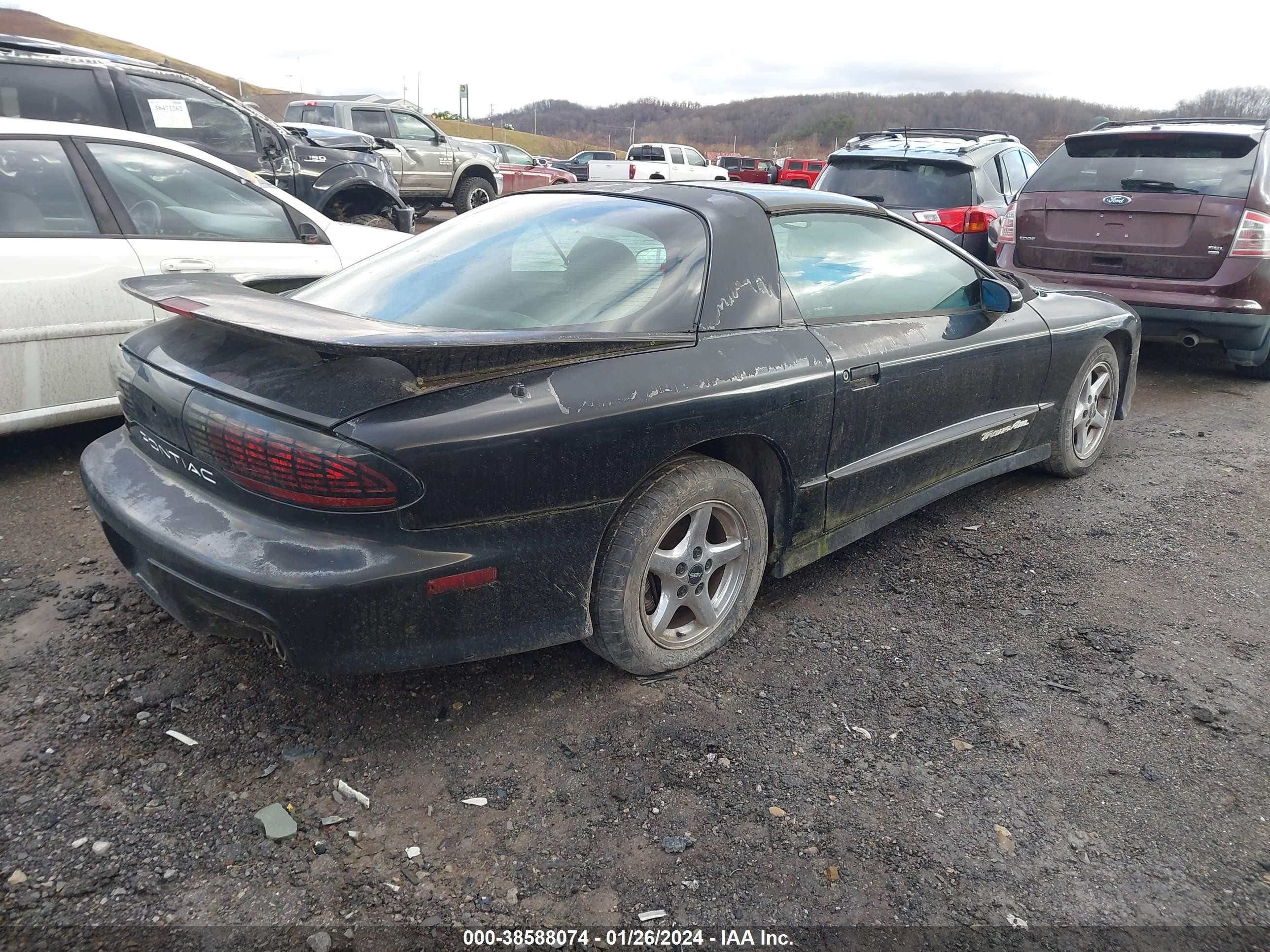 Photo 3 VIN: 2G2FV22P8T2208006 - PONTIAC FIREBIRD 