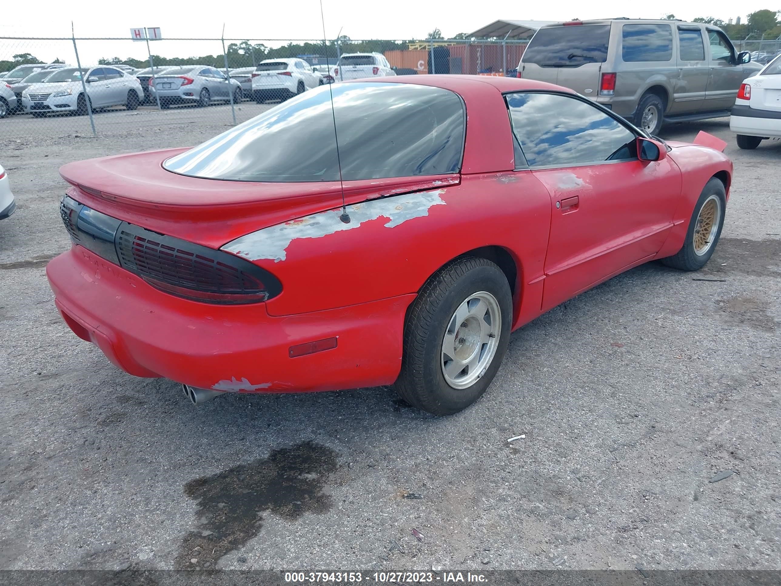 Photo 3 VIN: 2G2FV22P9T2200514 - PONTIAC FIREBIRD 