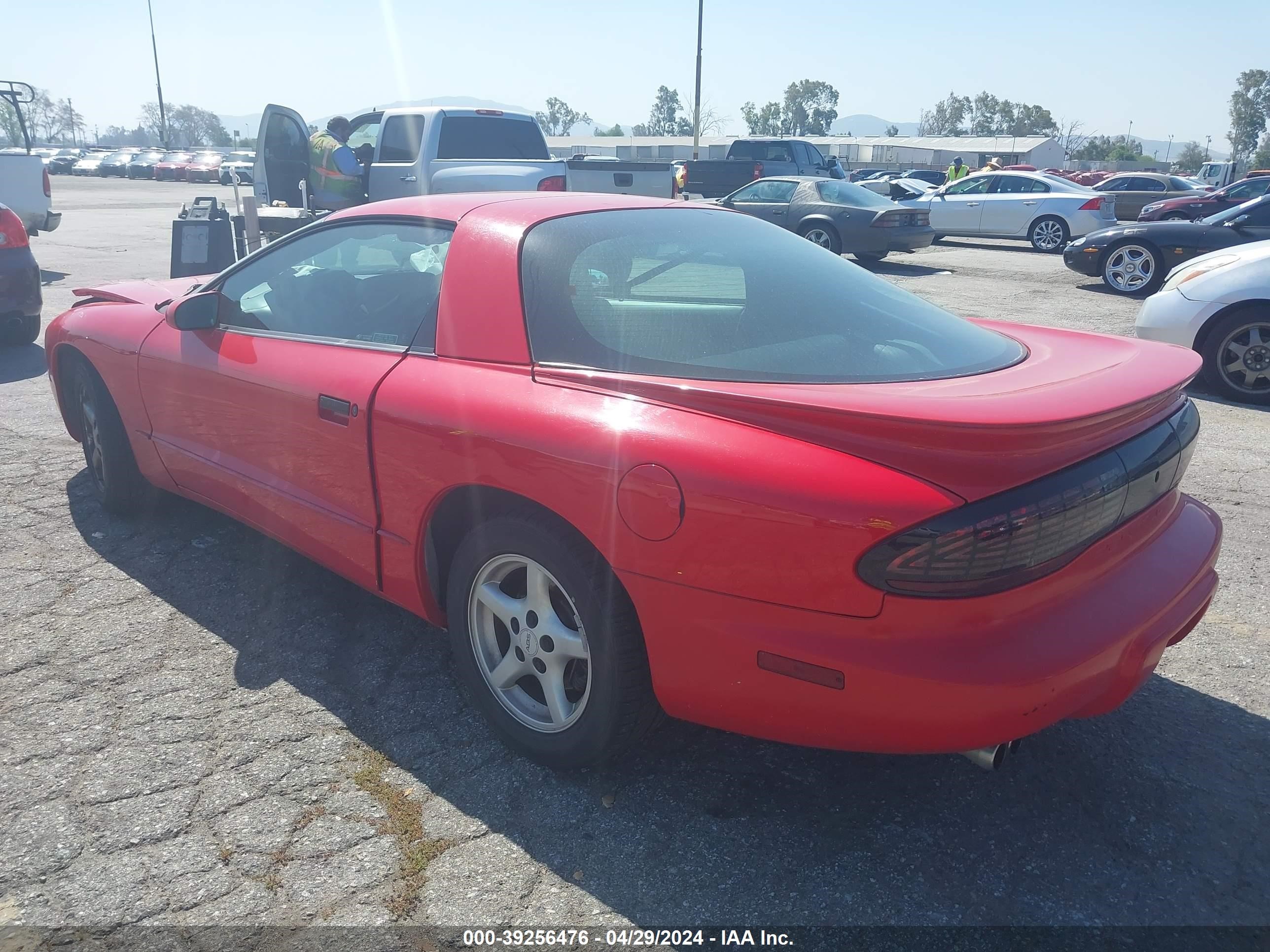 Photo 3 VIN: 2G2FV22PXS2204778 - PONTIAC FIREBIRD 