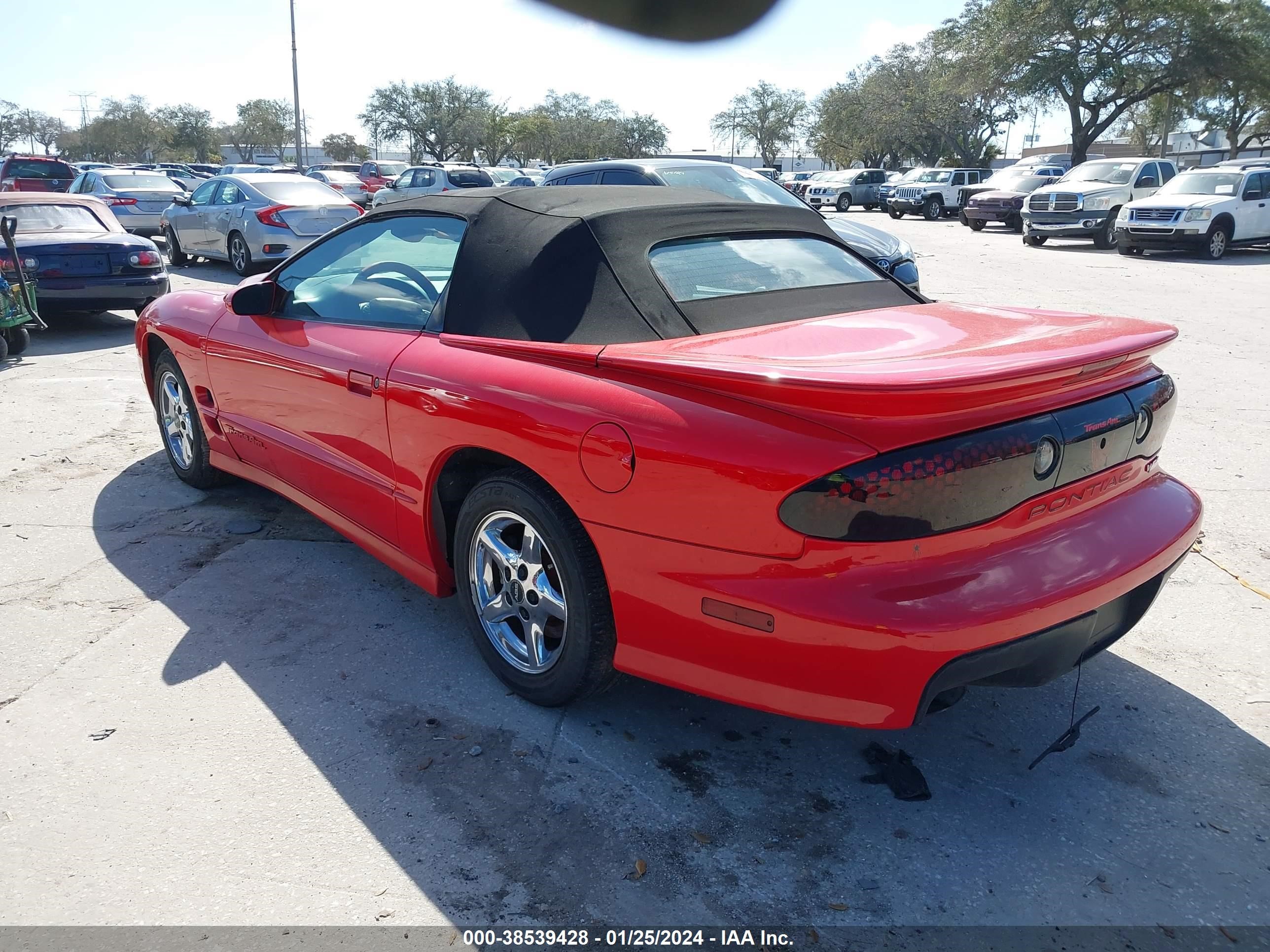 Photo 2 VIN: 2G2FV32G8X2217395 - PONTIAC FIREBIRD 