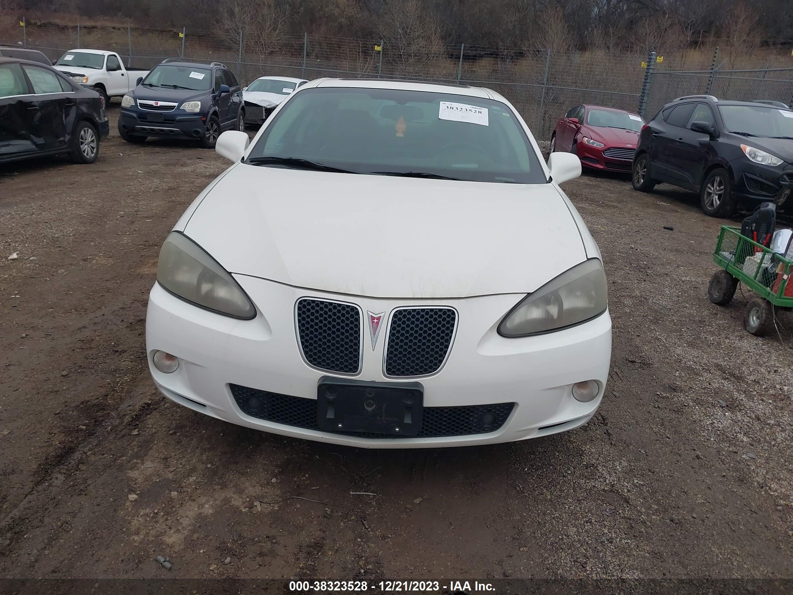 Photo 5 VIN: 2G2WC55C681173415 - PONTIAC GRAND PRIX 