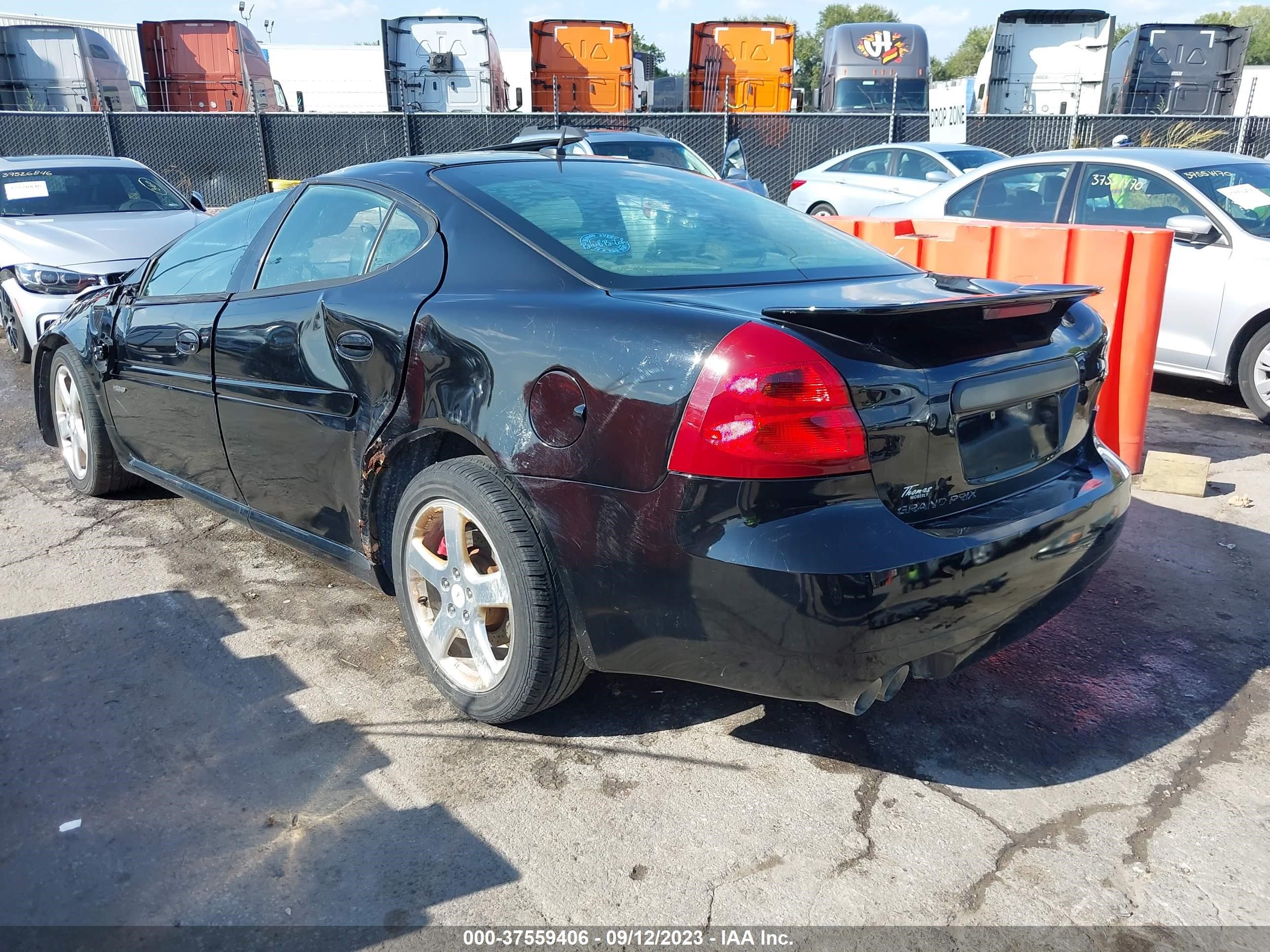 Photo 2 VIN: 2G2WC55C781113563 - PONTIAC GRAND PRIX 