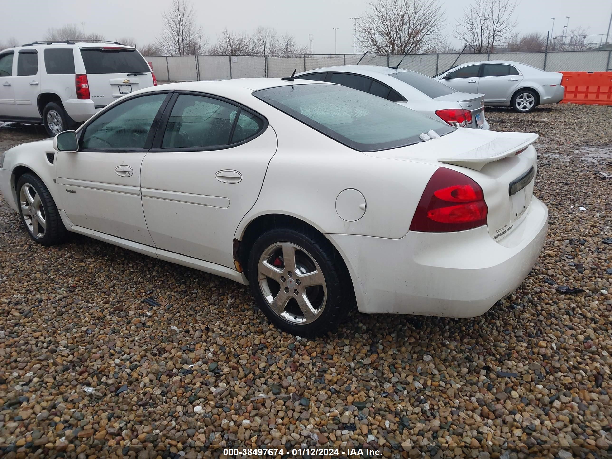 Photo 2 VIN: 2G2WC55C881159306 - PONTIAC GRAND PRIX 