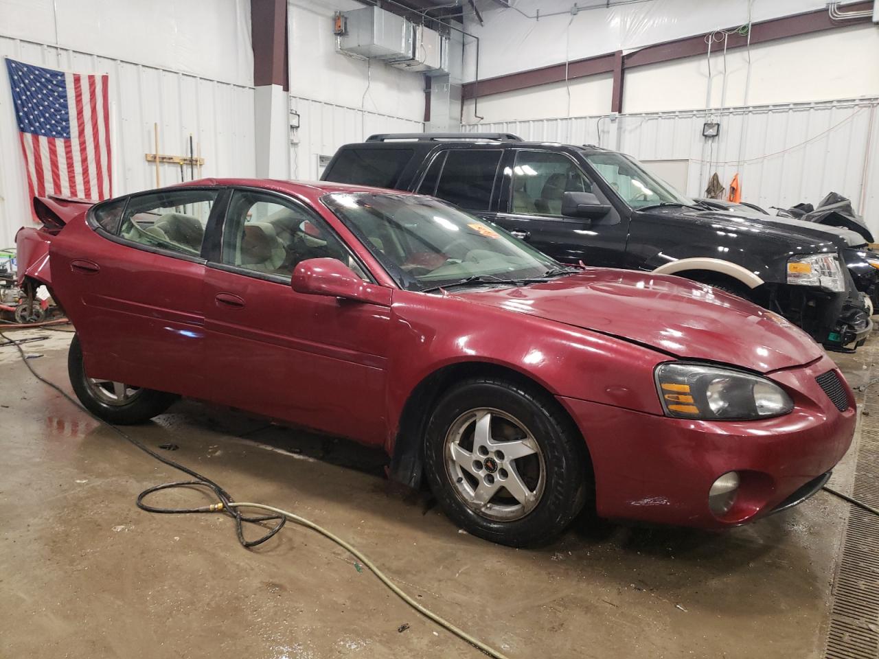 Photo 3 VIN: 2G2WP522141199530 - PONTIAC GRAND PRIX 