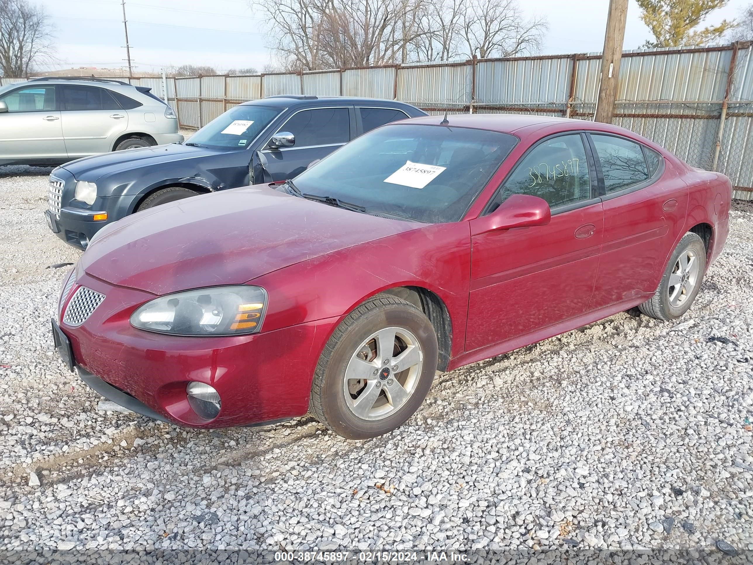 Photo 1 VIN: 2G2WP522351193228 - PONTIAC GRAND PRIX 