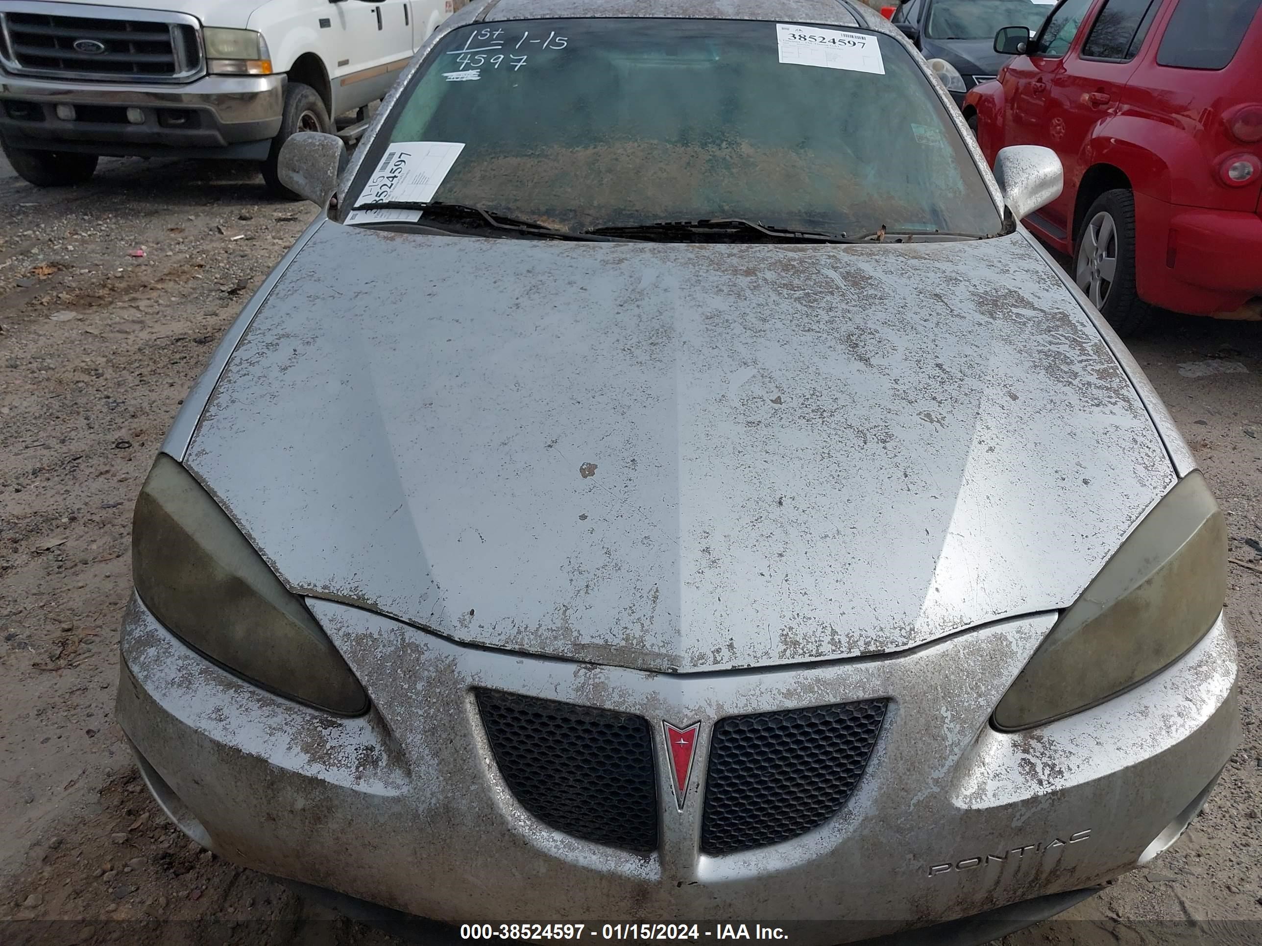 Photo 9 VIN: 2G2WP522351287562 - PONTIAC GRAND PRIX 